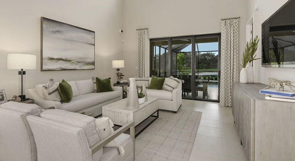 Image 11 of 19 For 15001 Shady Palms Lane