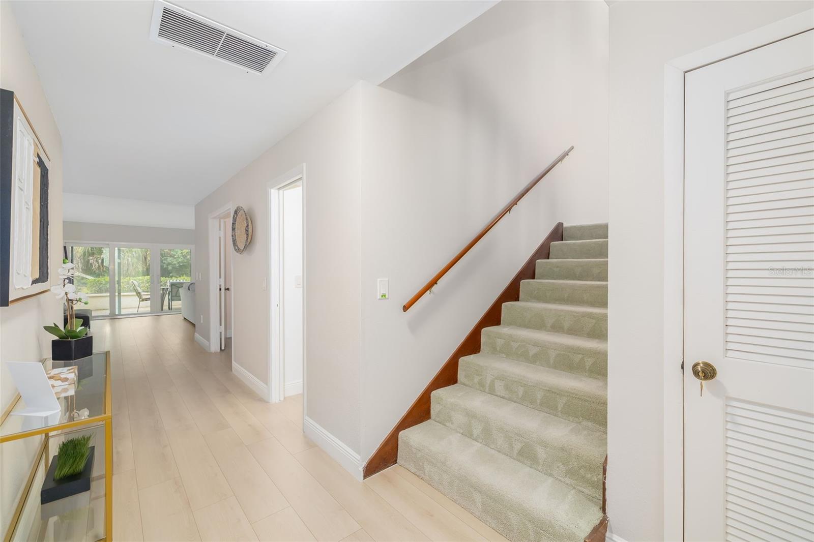 Image 12 of 49 For 6012 Courtside Drive 1