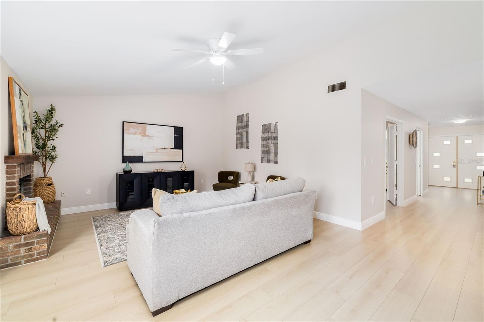 Image 16 of 49 For 6012 Courtside Drive 1