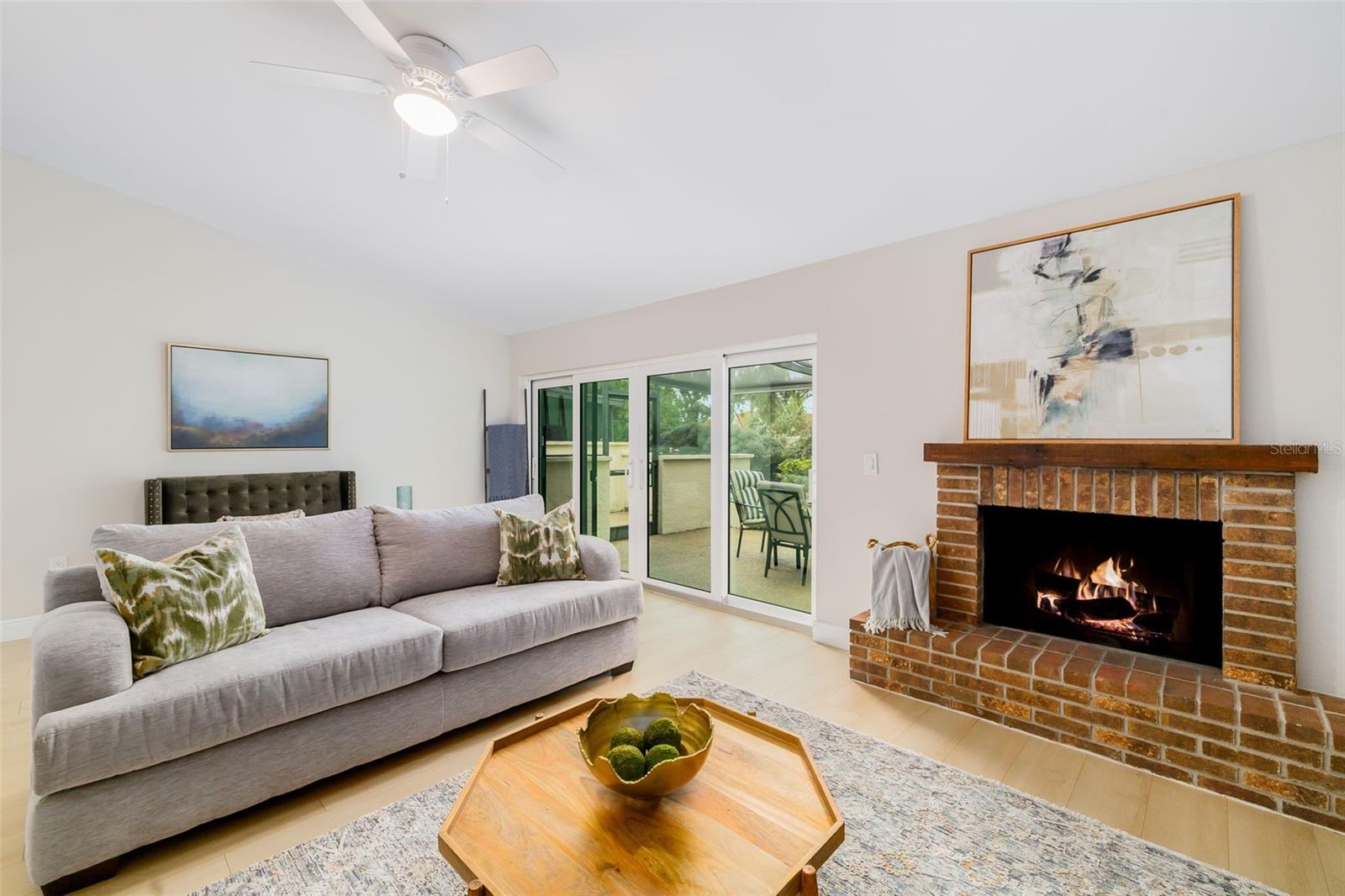 Image 17 of 49 For 6012 Courtside Drive 1