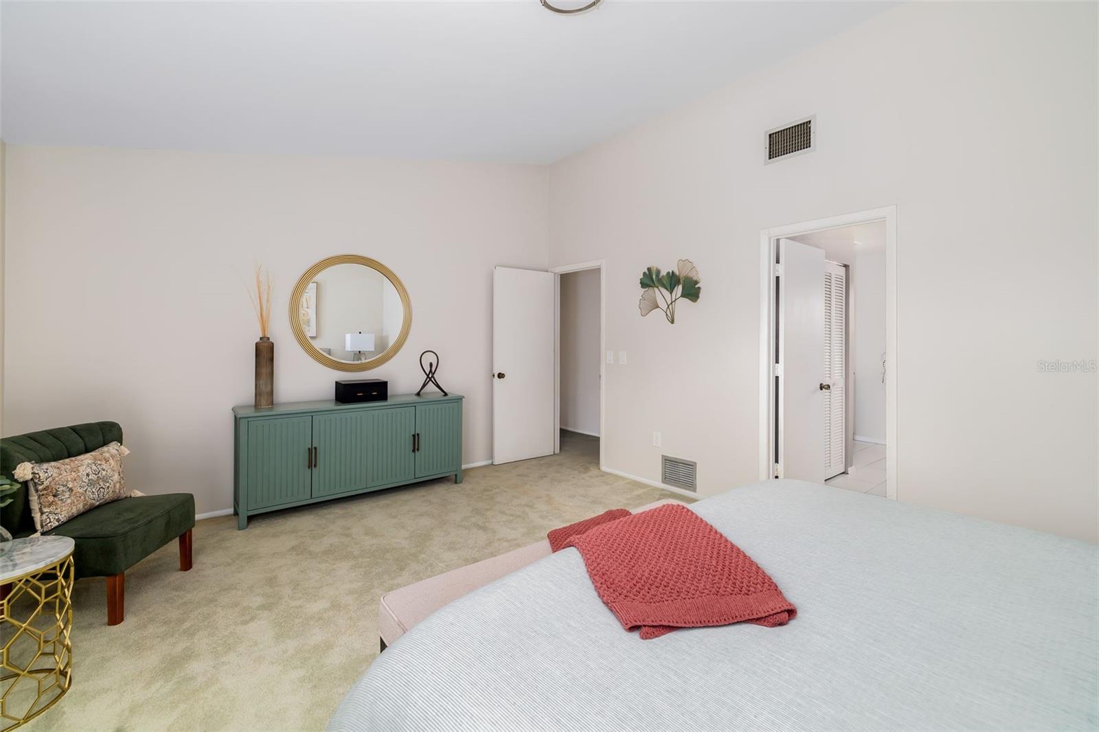 Image 22 of 49 For 6012 Courtside Drive 1