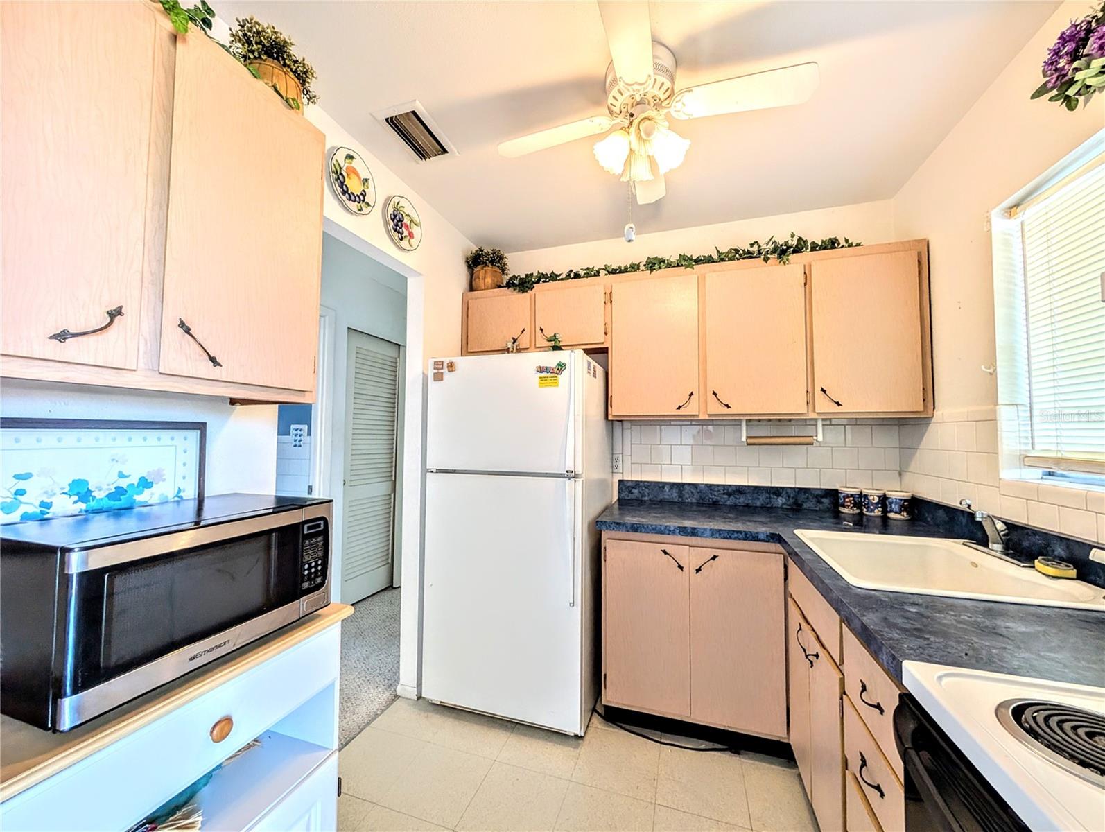 Image 3 of 21 For 5951 Todd Street D37