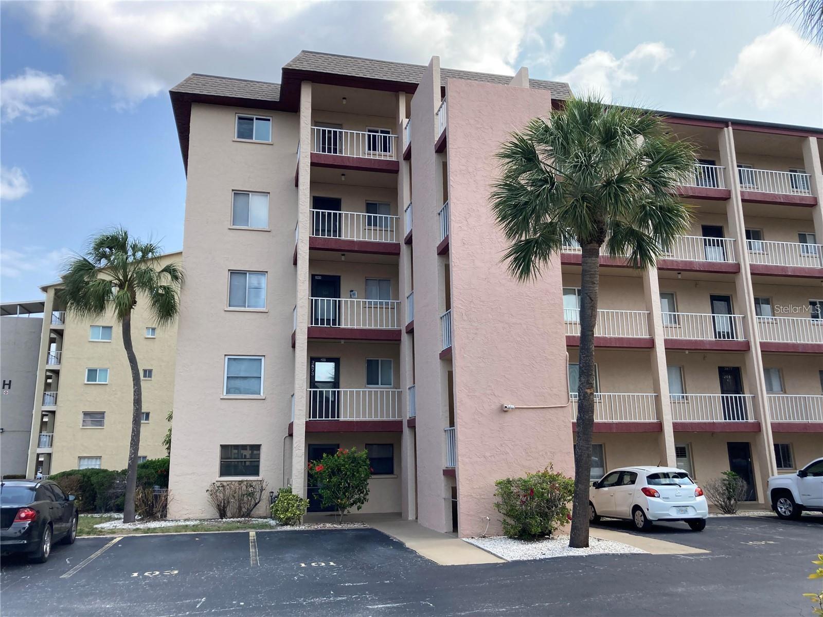 Details for 3905 Lake Bayshore Drive 301, BRADENTON, FL 34205