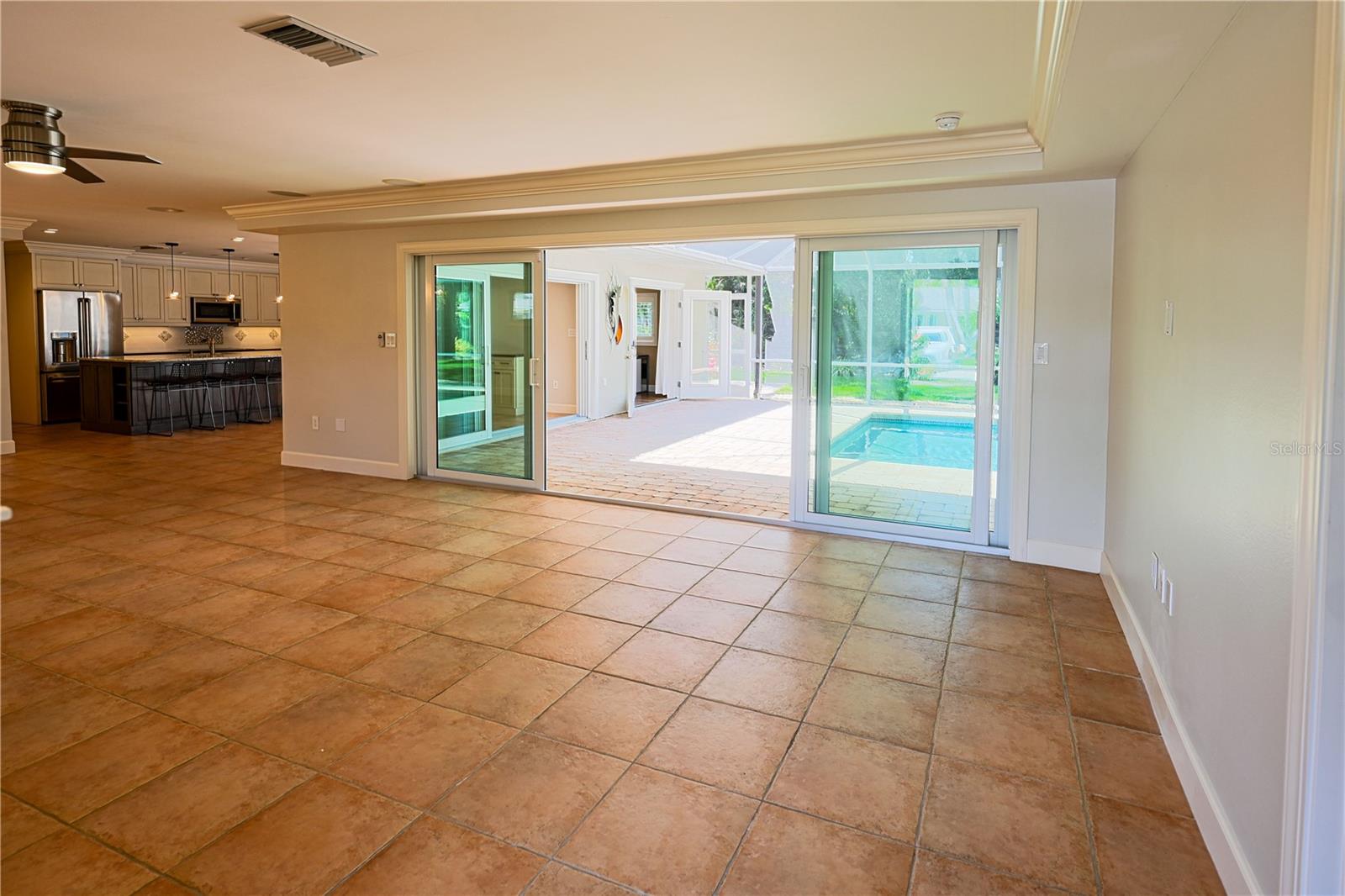 Image 3 of 46 For 606 Owl Way 