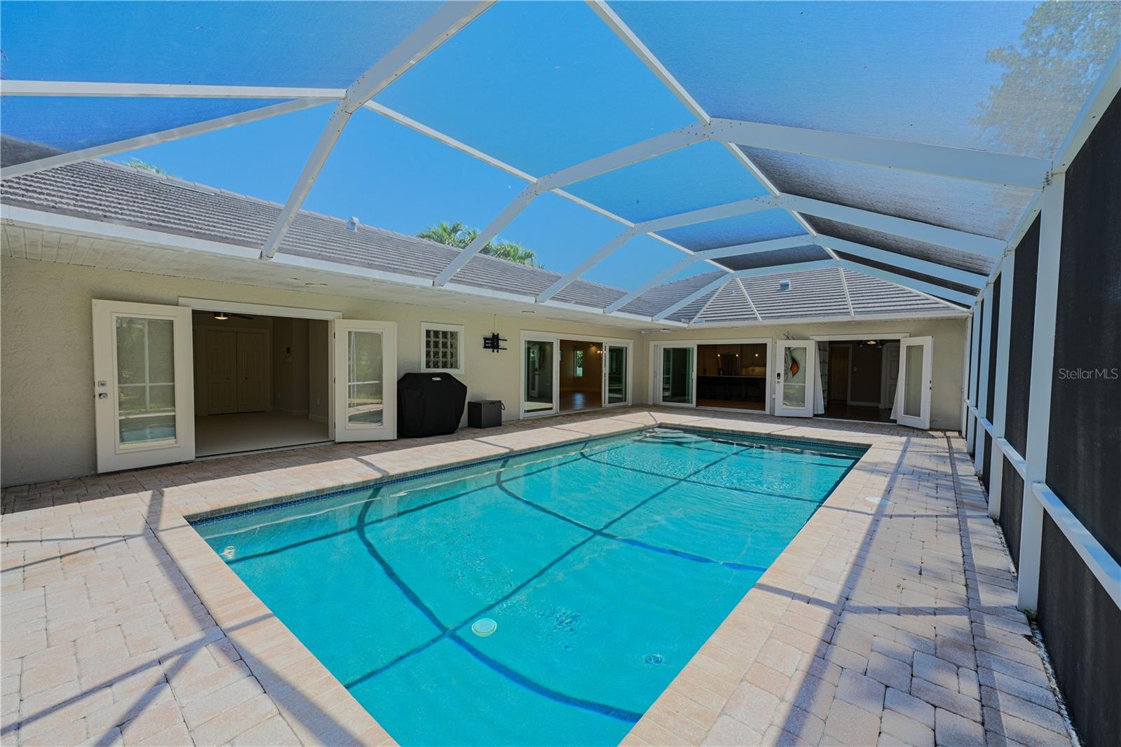 Image 34 of 46 For 606 Owl Way 