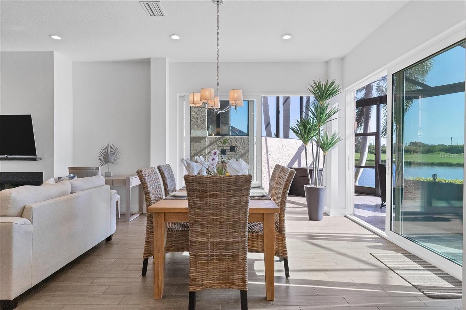 Image 12 of 46 For 7317 Regina Royale Blvd  20