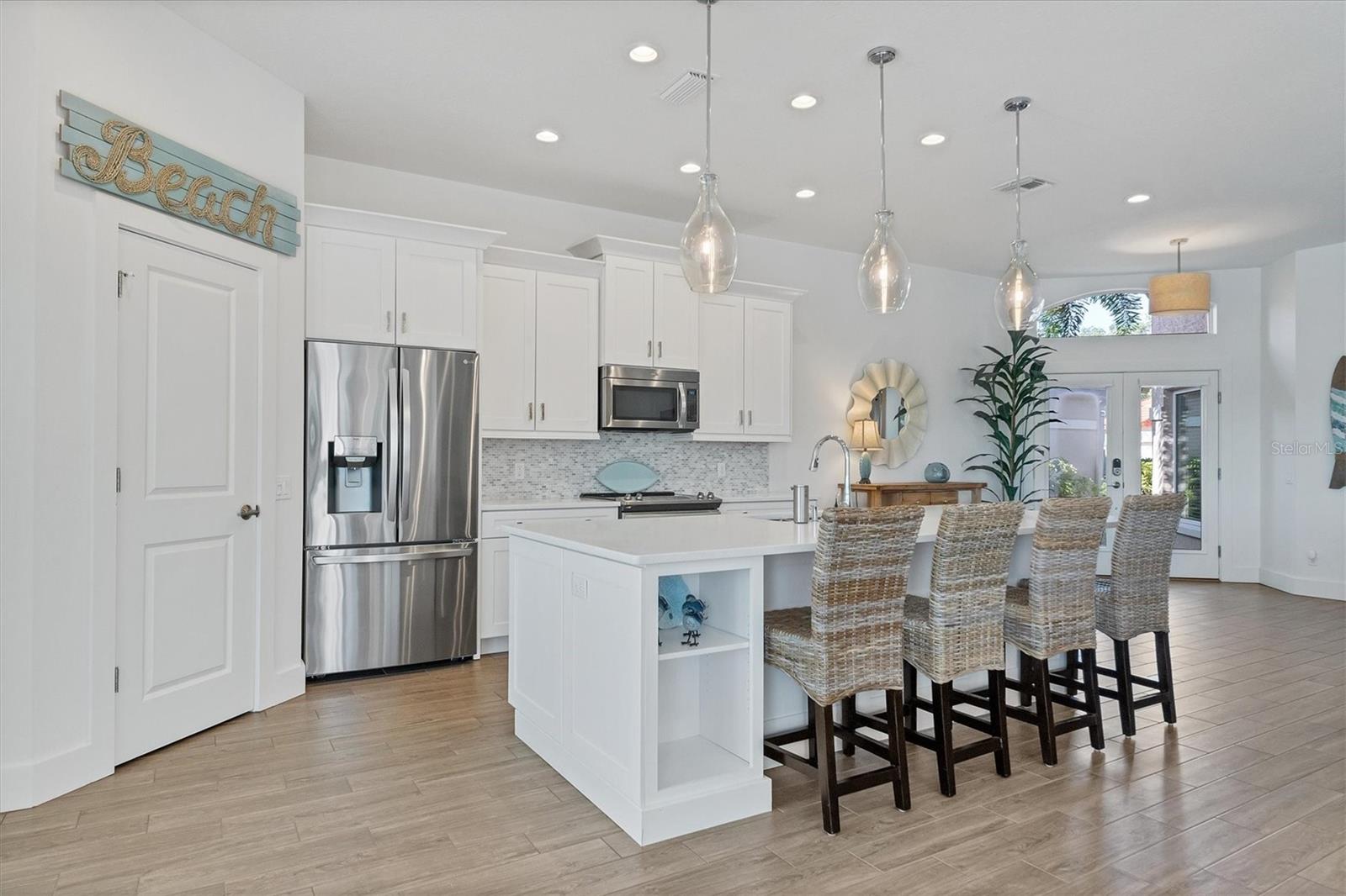 Image 15 of 46 For 7317 Regina Royale Blvd  20