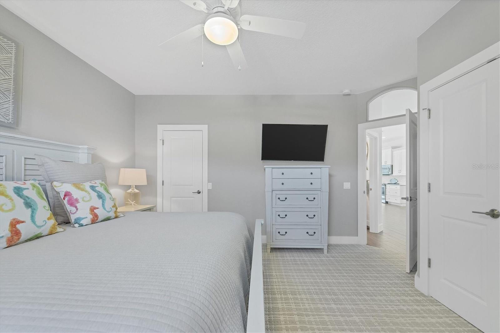 Image 18 of 46 For 7317 Regina Royale Blvd  20