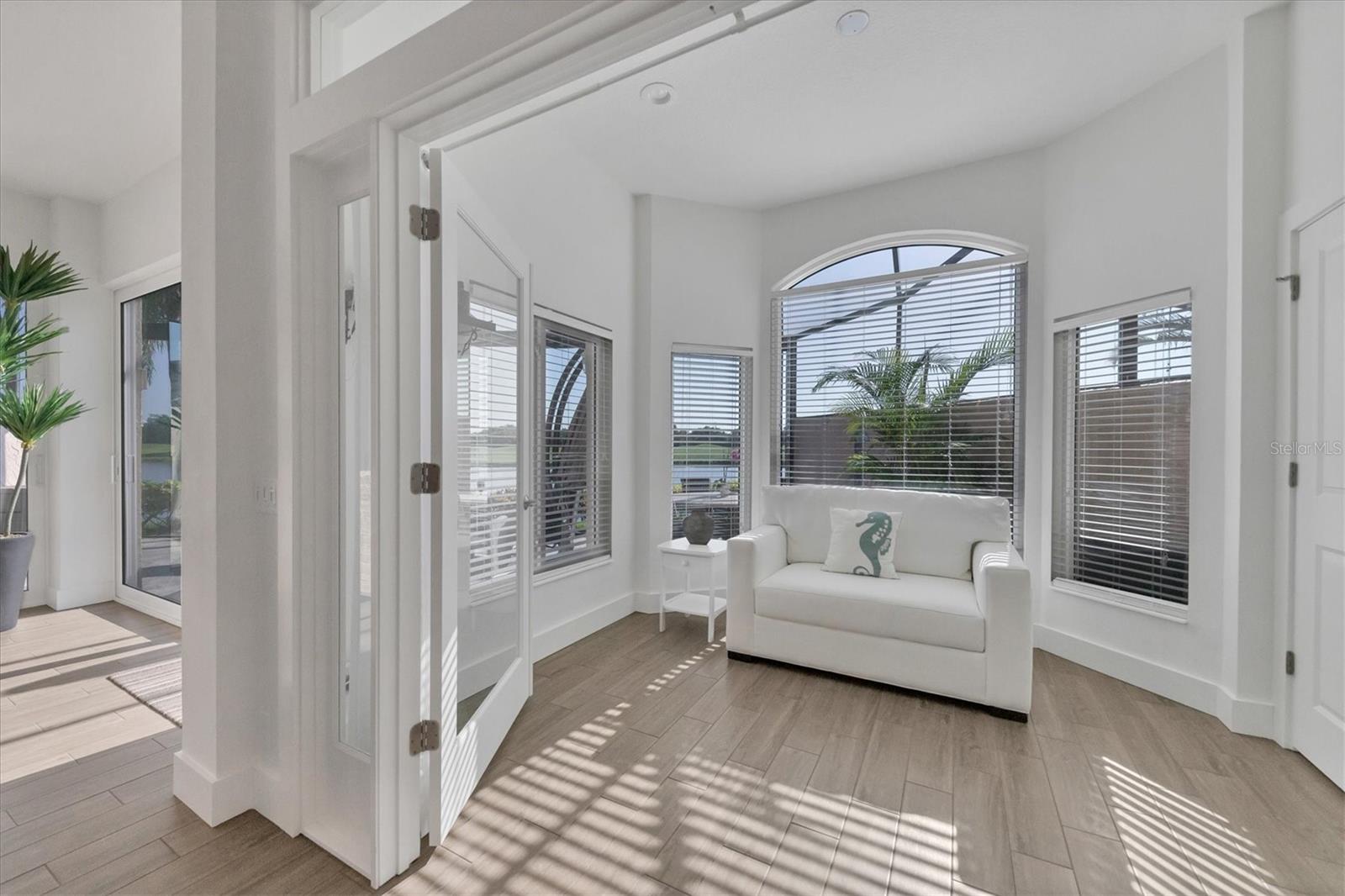 Image 23 of 46 For 7317 Regina Royale Blvd  20