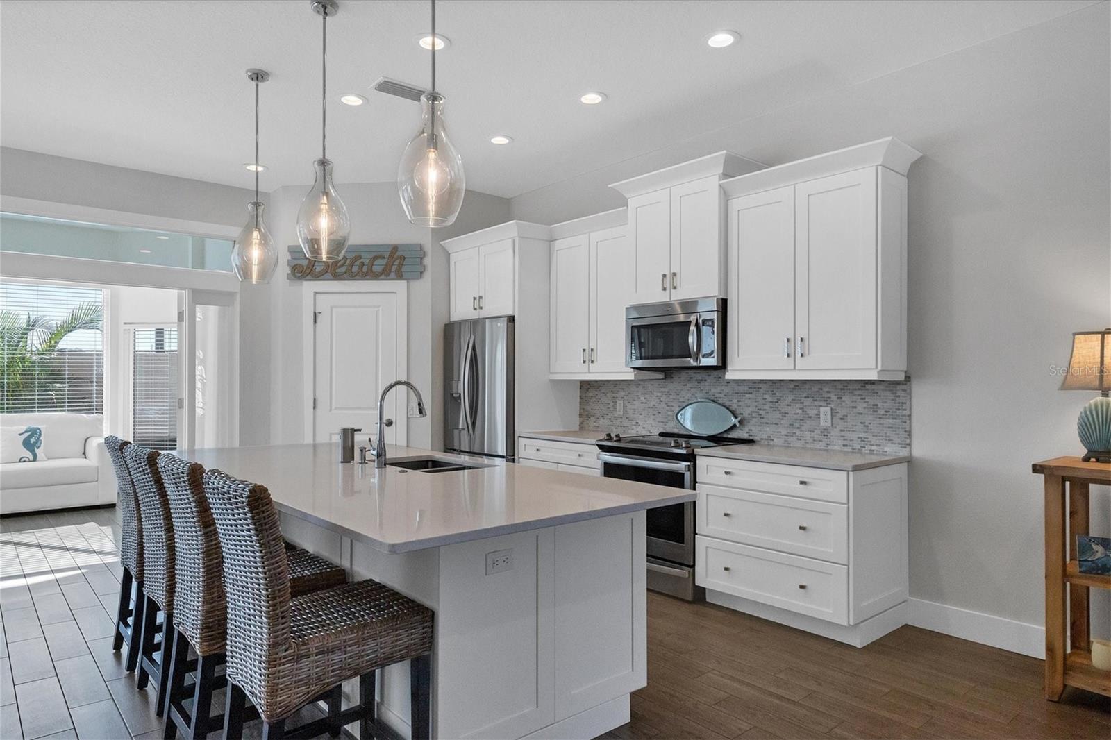 Image 8 of 46 For 7317 Regina Royale Blvd  20