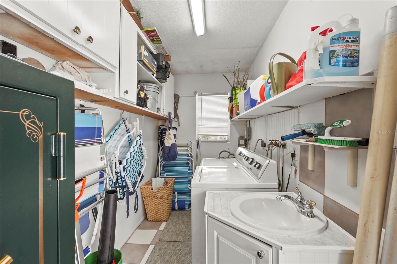 Image 23 of 39 For 2531 Riverbluff Parkway V181