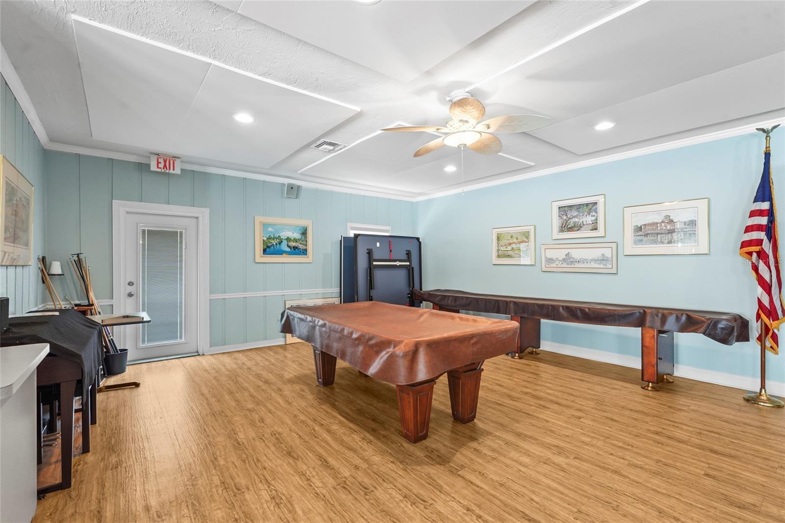 Image 37 of 39 For 2531 Riverbluff Parkway V181