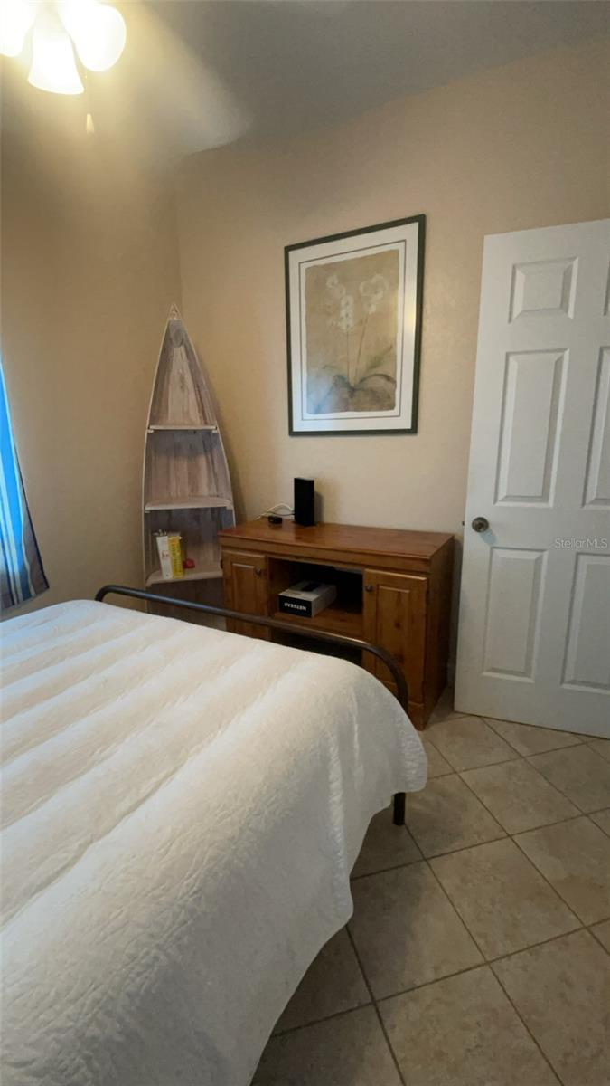 Image 26 of 35 For 631 Palmetto Drive Ne