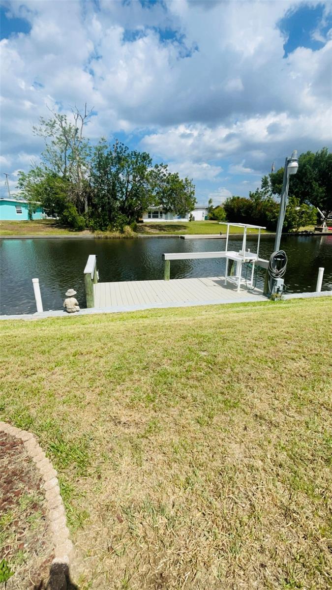Image 33 of 35 For 631 Palmetto Drive Ne