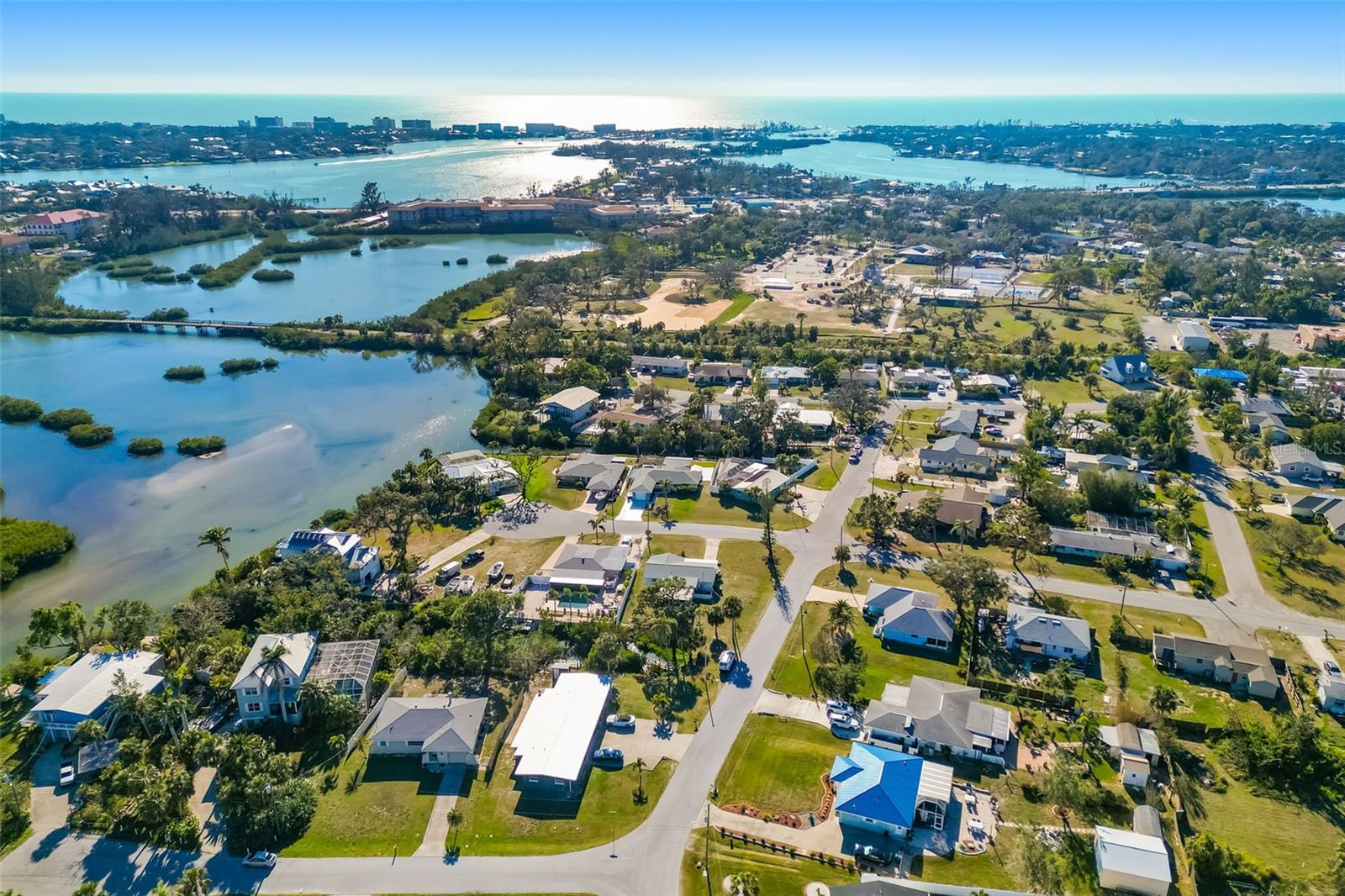 Image 17 of 67 For 503 Roberts Bay Drive