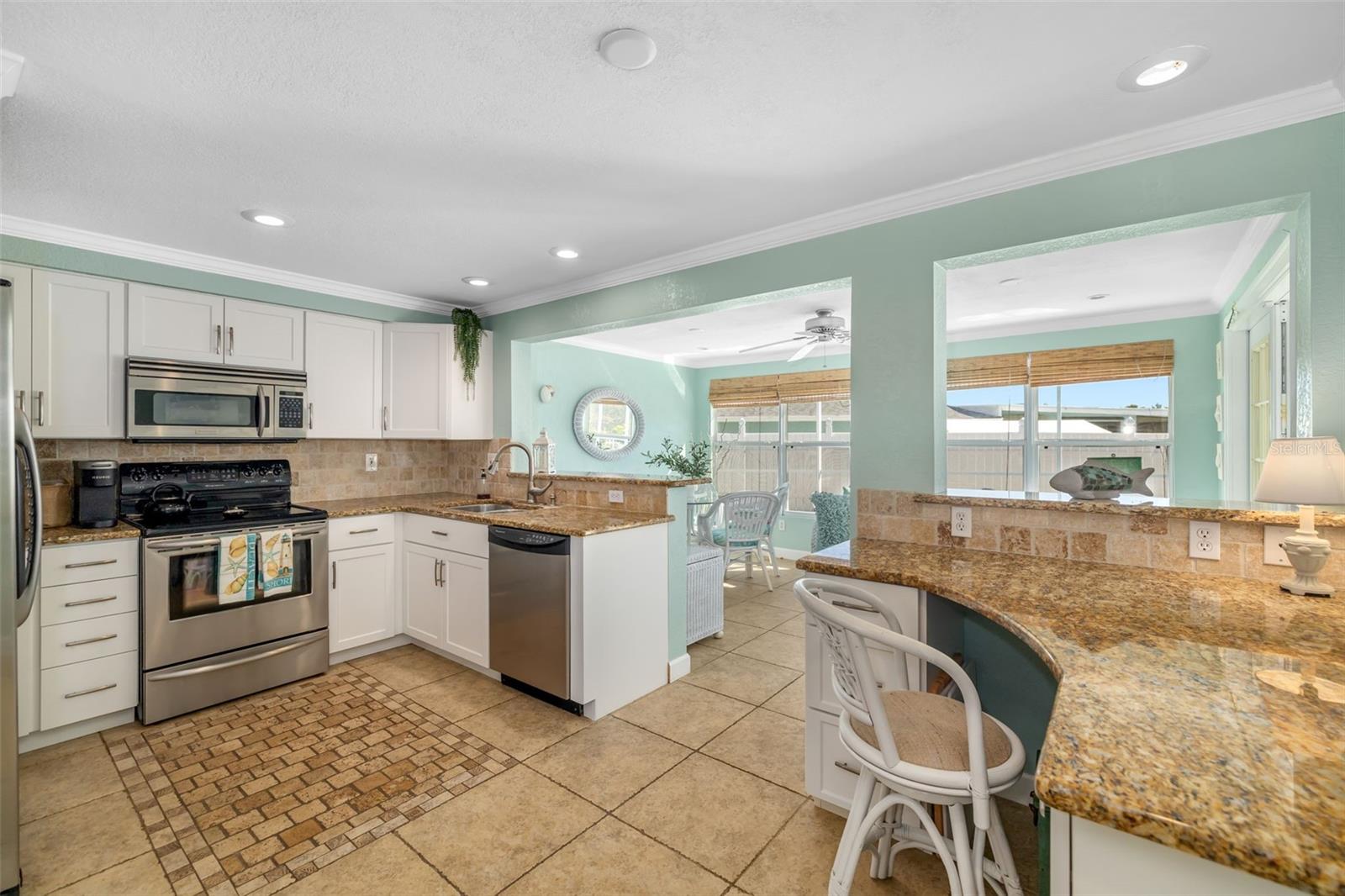 Image 30 of 67 For 503 Roberts Bay Drive