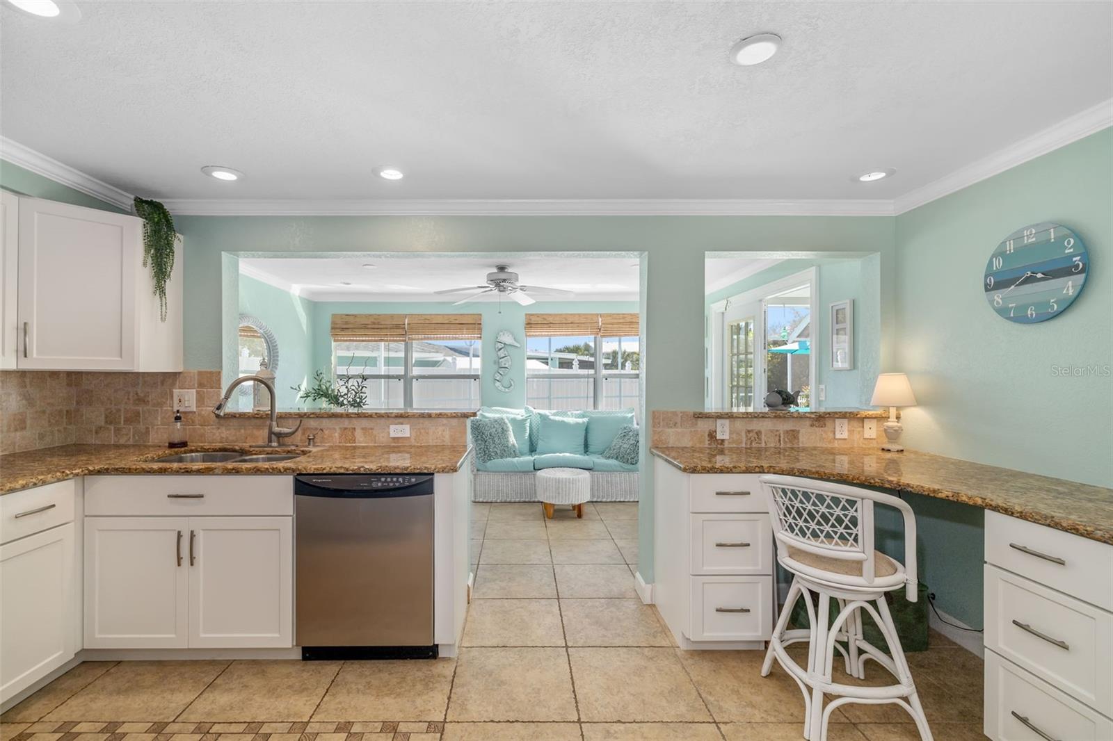 Image 37 of 67 For 503 Roberts Bay Drive