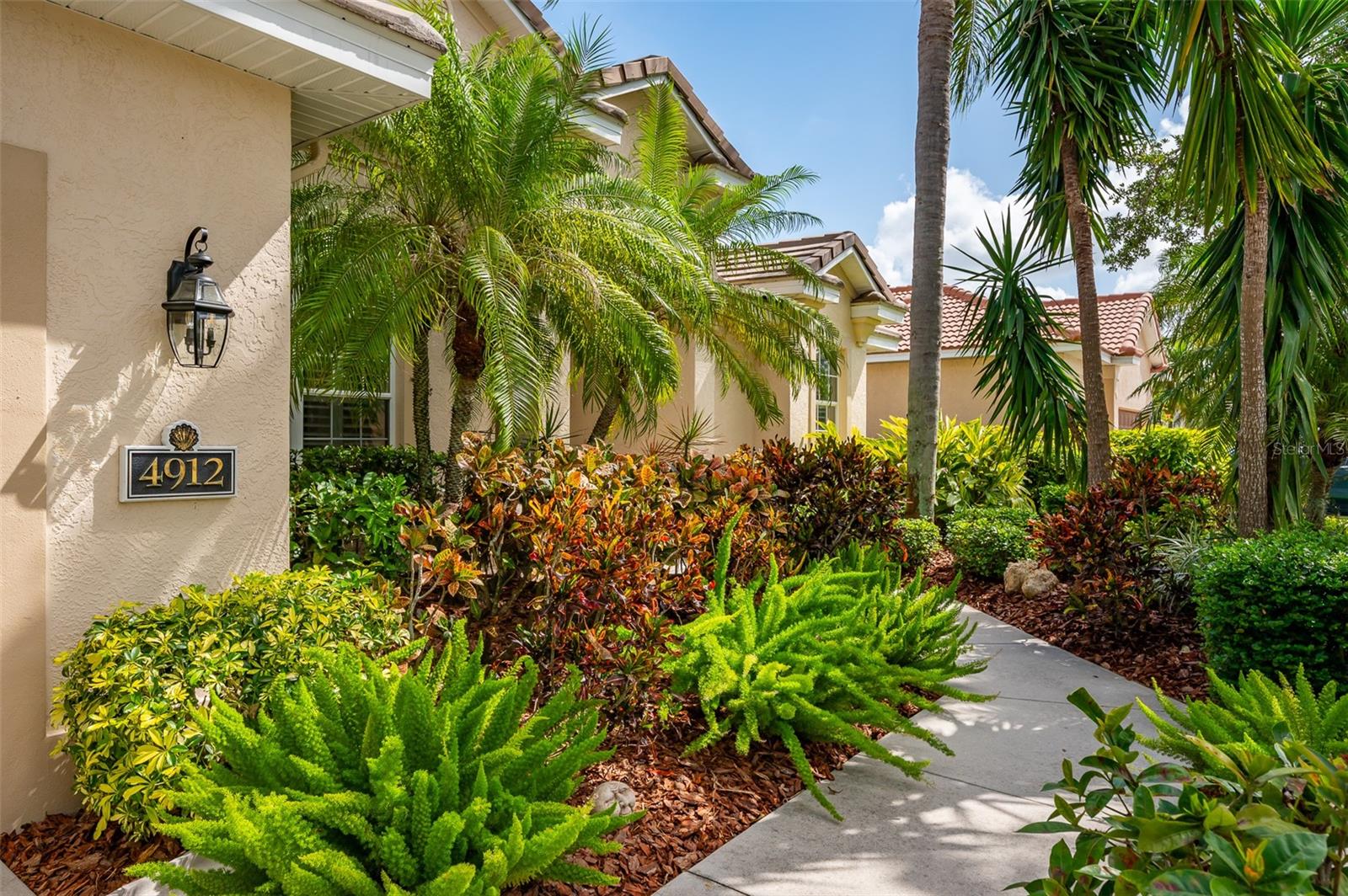 Image 3 of 50 For 4912 Sabal Lake Circle