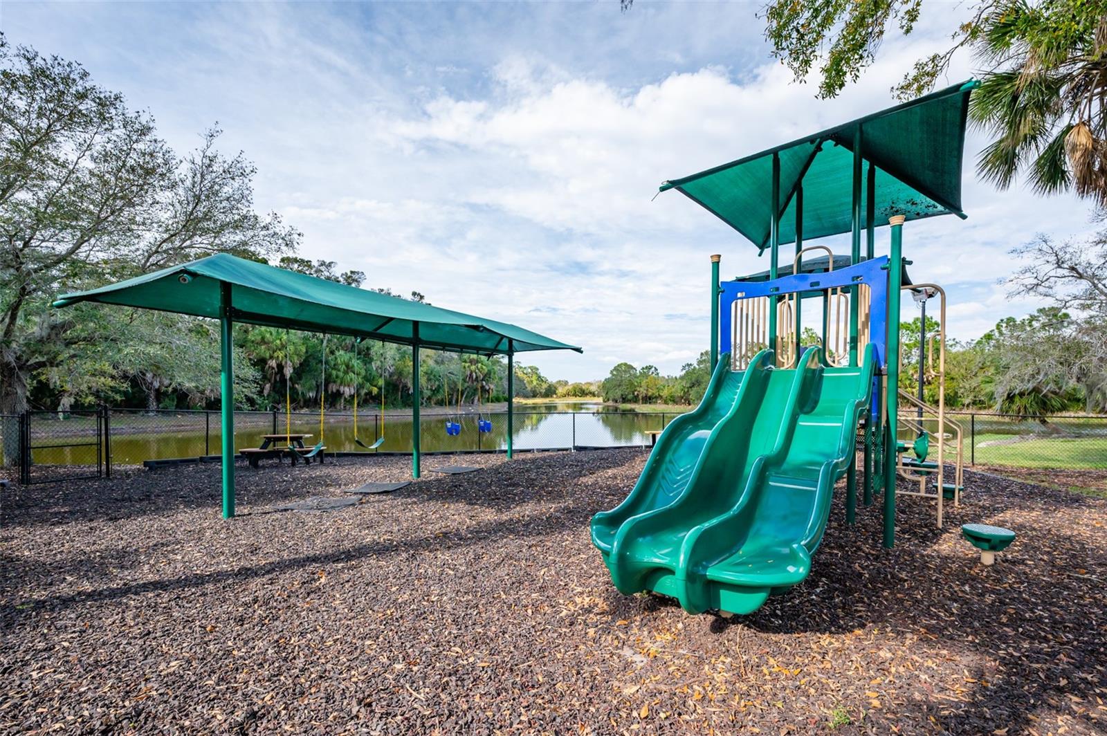 Image 40 of 50 For 4912 Sabal Lake Circle