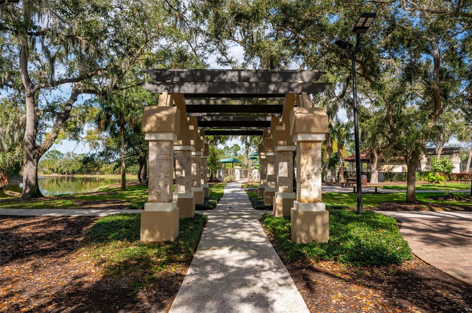 Image 45 of 50 For 4912 Sabal Lake Circle