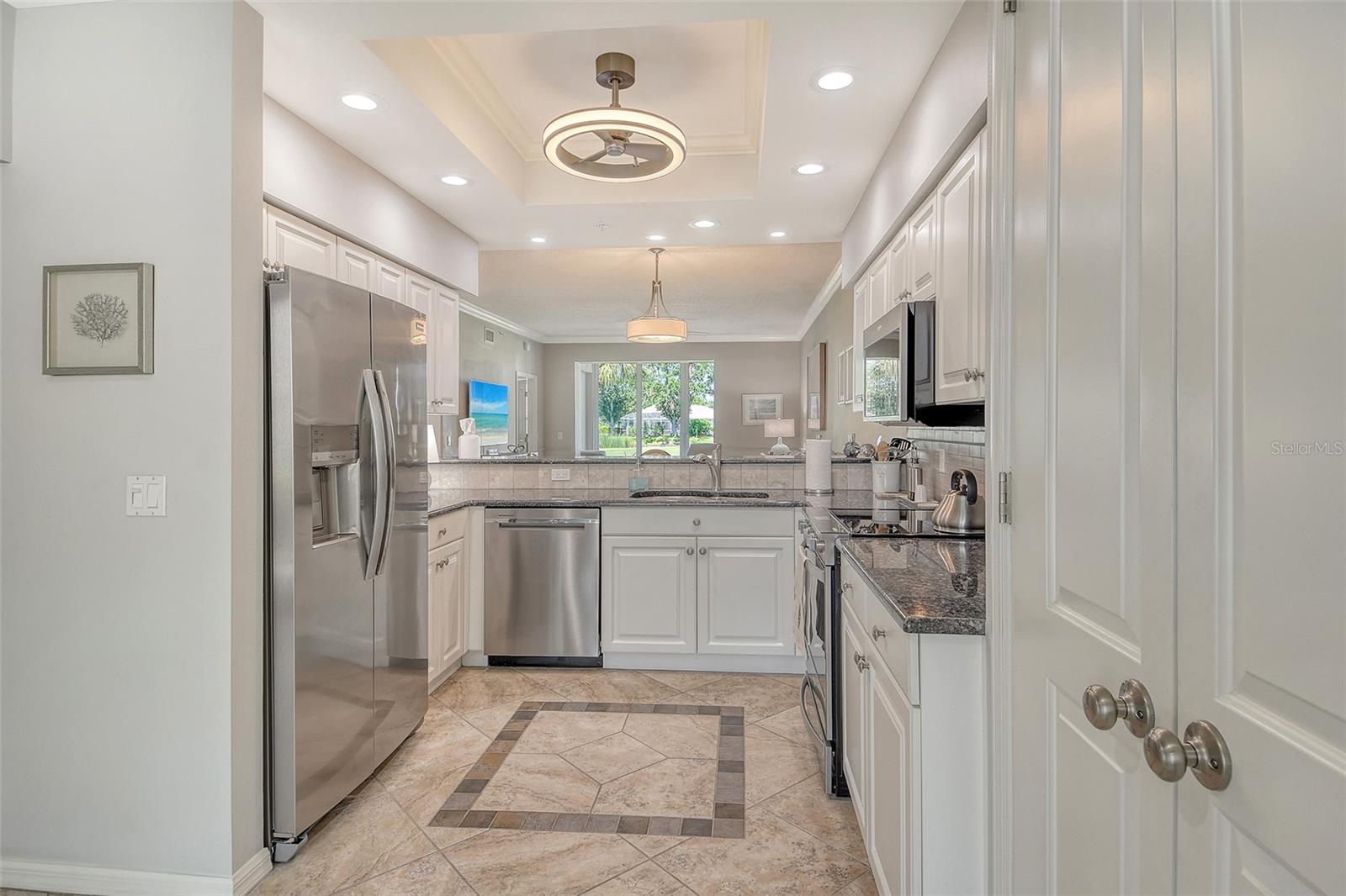 Image 18 of 63 For 9470 High Gate Drive 2213