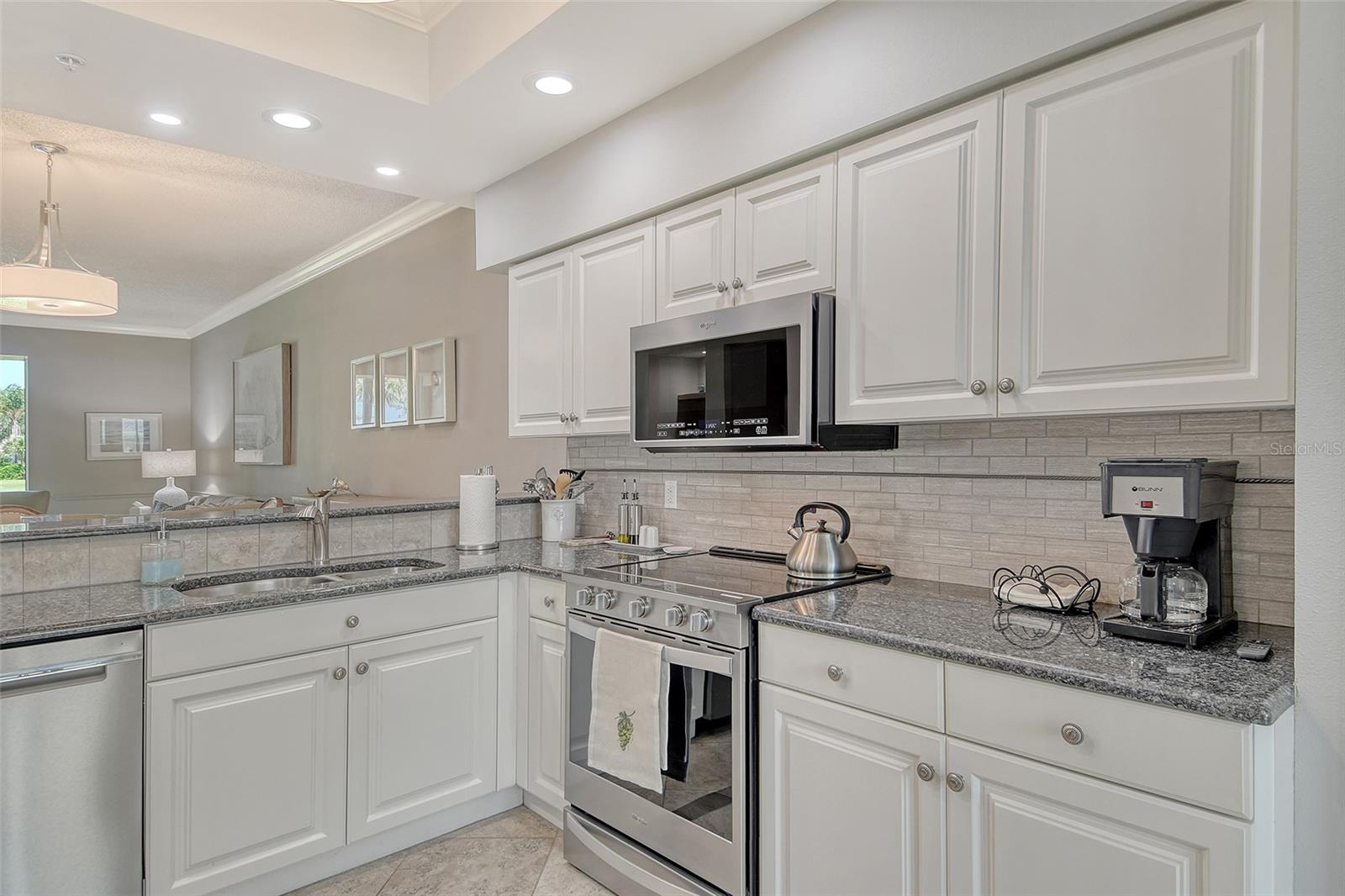 Image 19 of 63 For 9470 High Gate Drive 2213