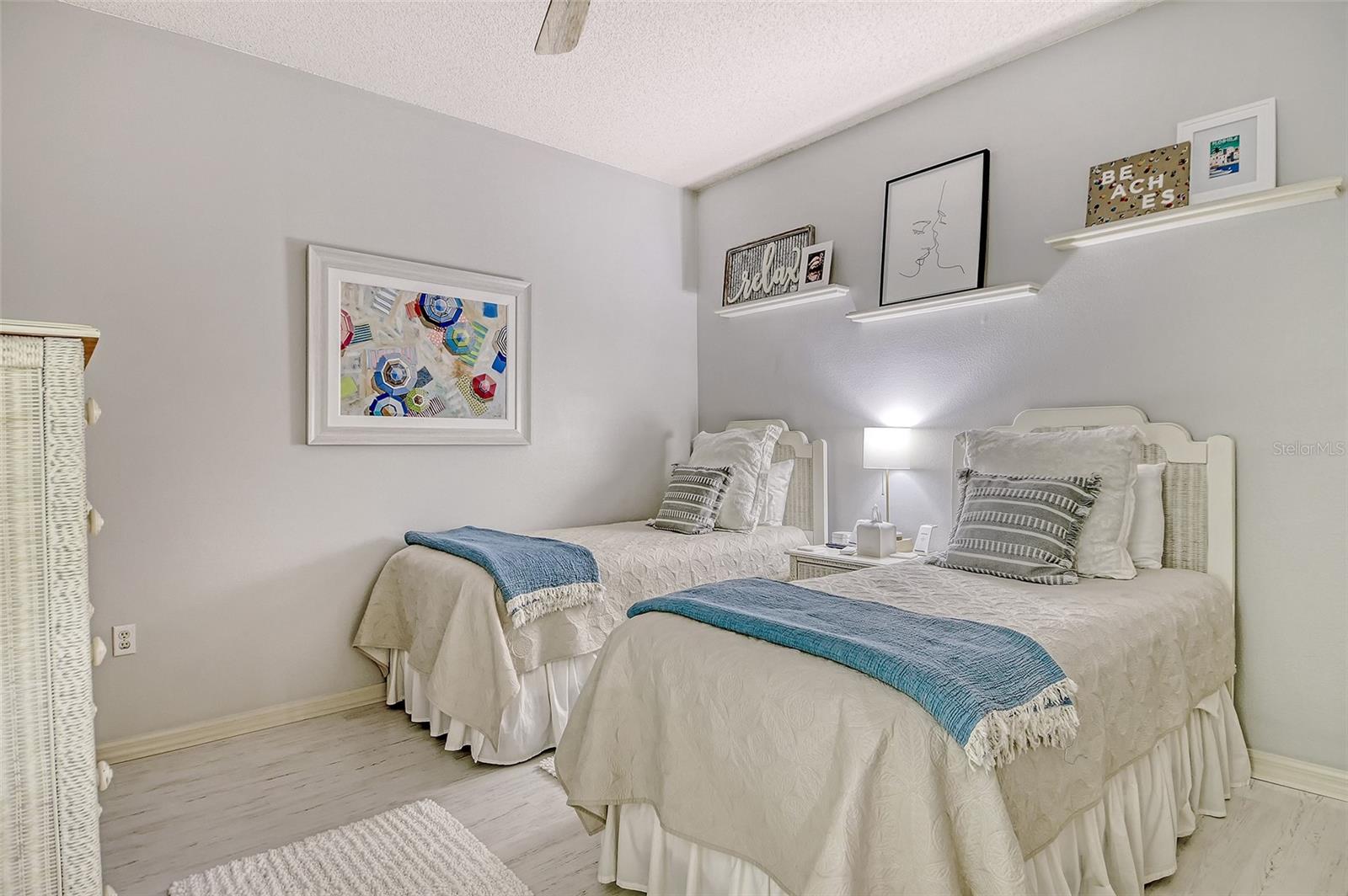 Image 27 of 63 For 9470 High Gate Drive 2213