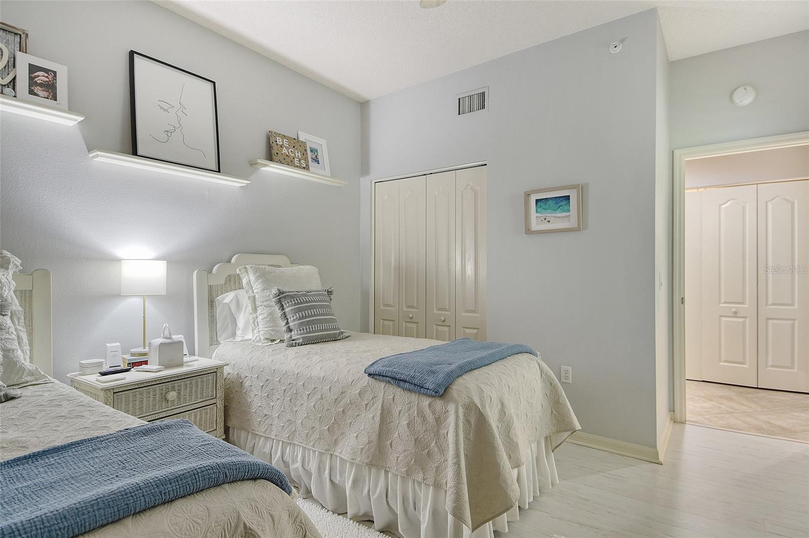 Image 28 of 63 For 9470 High Gate Drive 2213