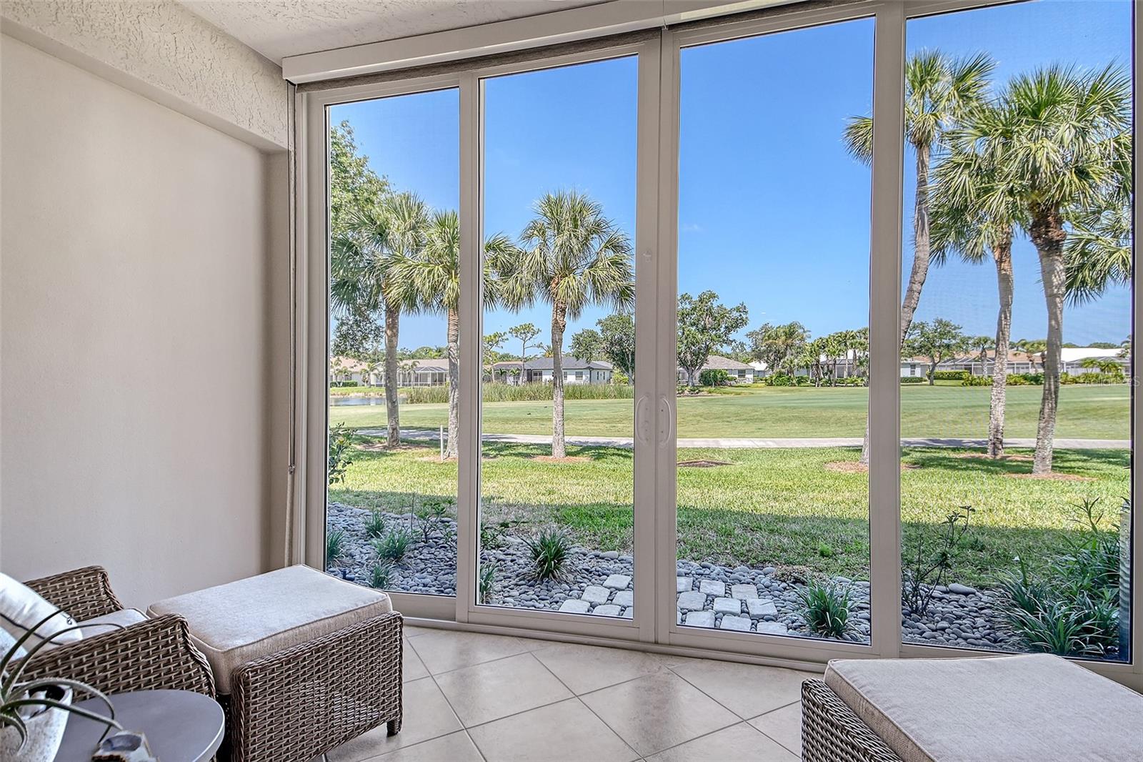 Image 6 of 63 For 9470 High Gate Drive 2213