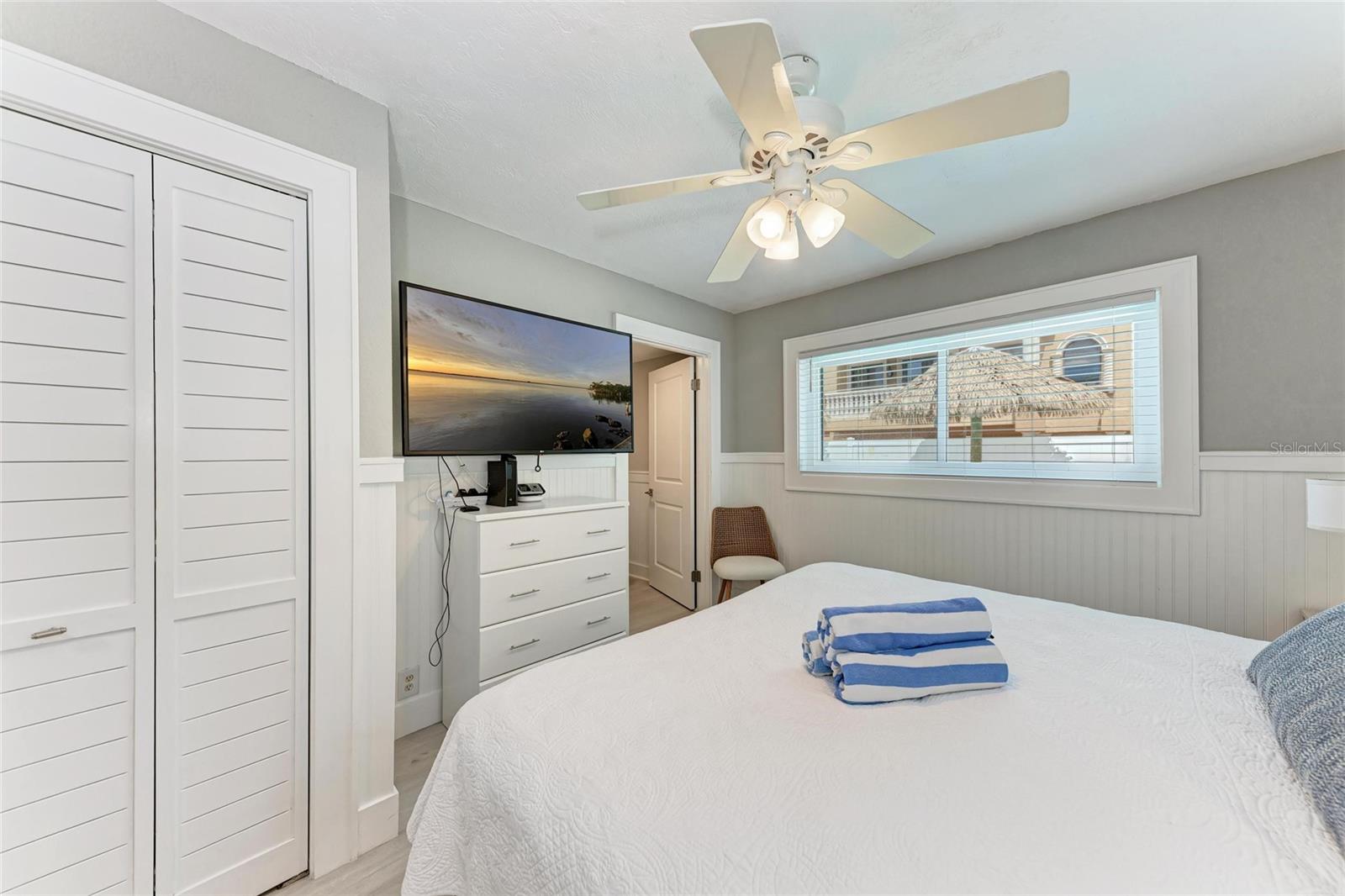 Image 11 of 34 For 101 25th Street N 1