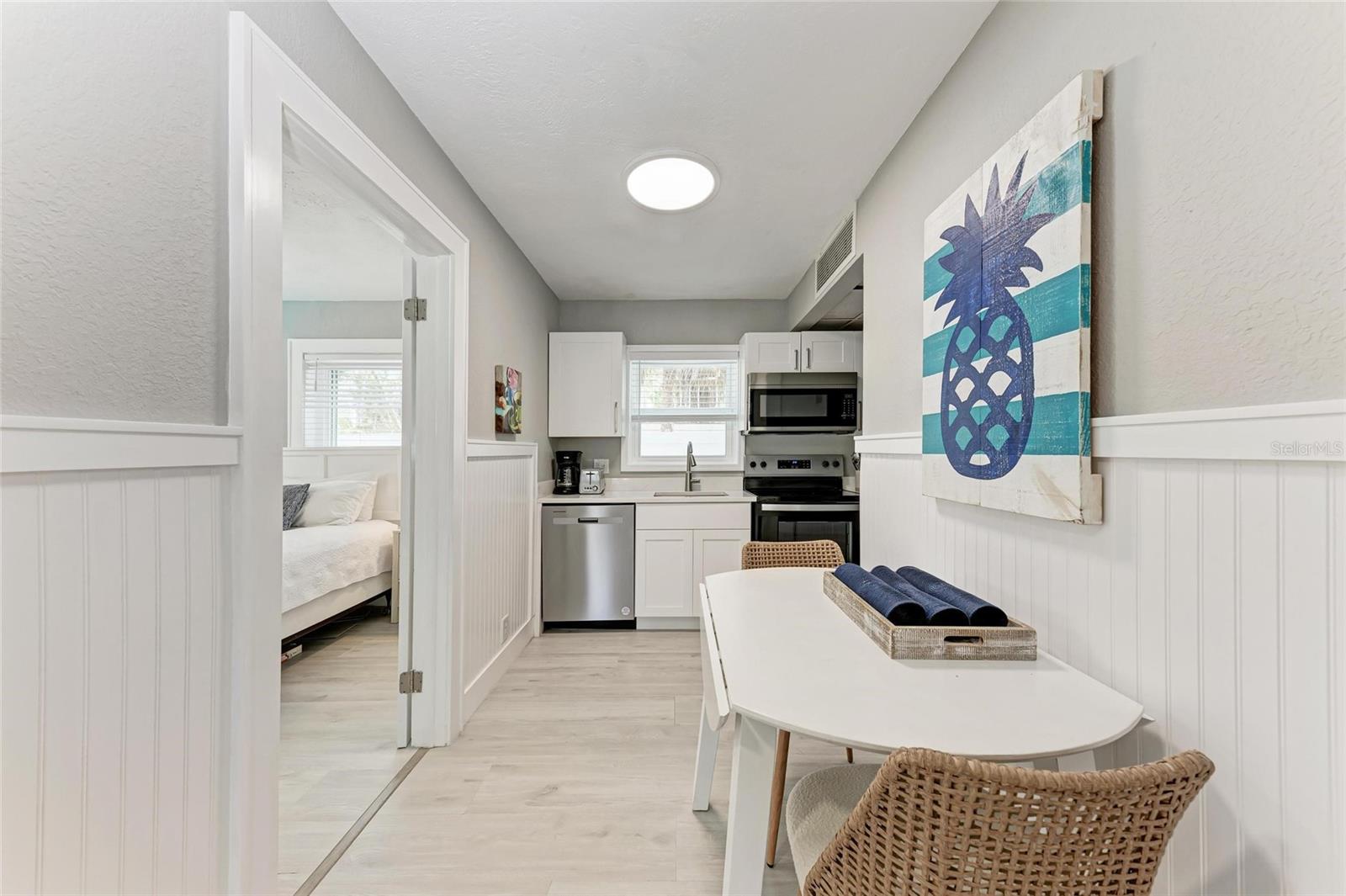 Image 7 of 34 For 101 25th Street N 1
