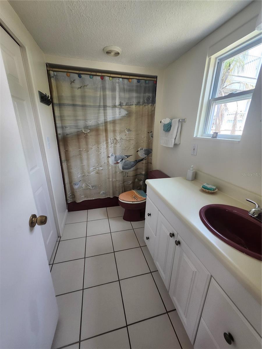Image 10 of 23 For 300 22nd Street