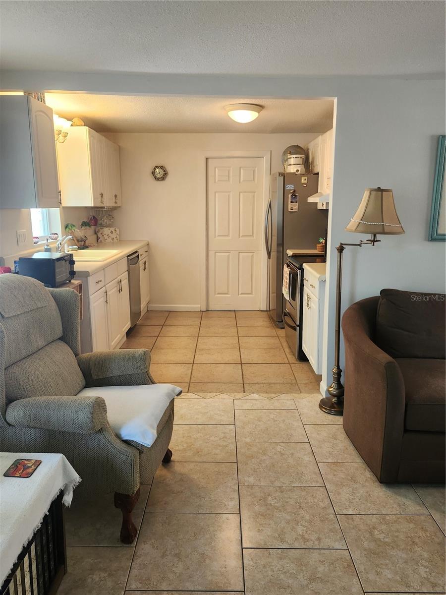 Image 18 of 23 For 300 22nd Street