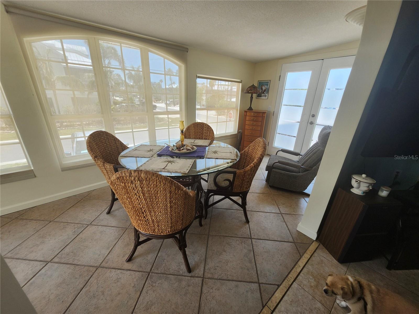 Image 3 of 23 For 300 22nd Street