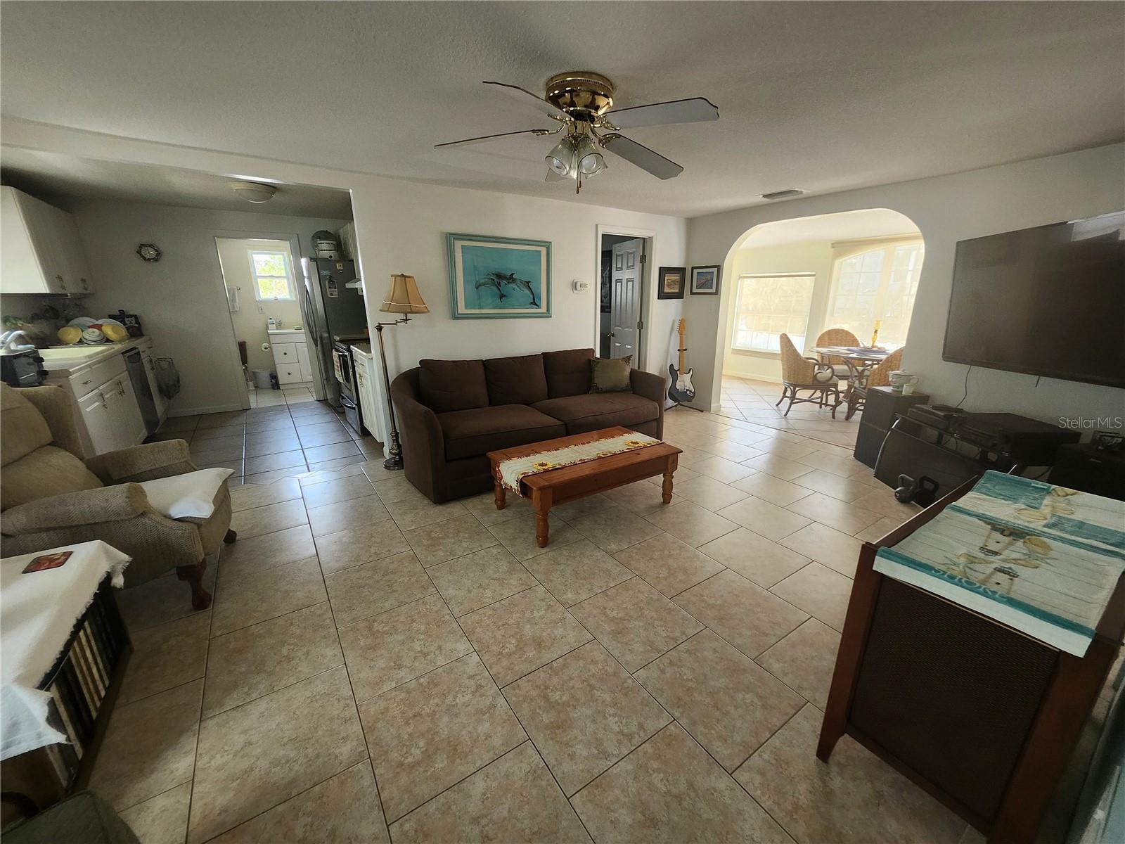 Image 6 of 23 For 300 22nd Street
