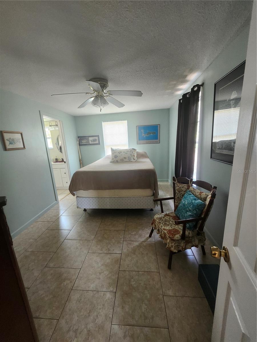 Image 9 of 23 For 300 22nd Street