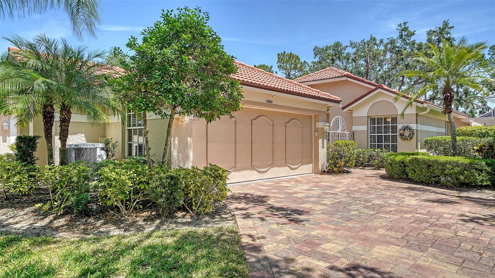 Details for 3984 Lyndhurst Court, SARASOTA, FL 34235