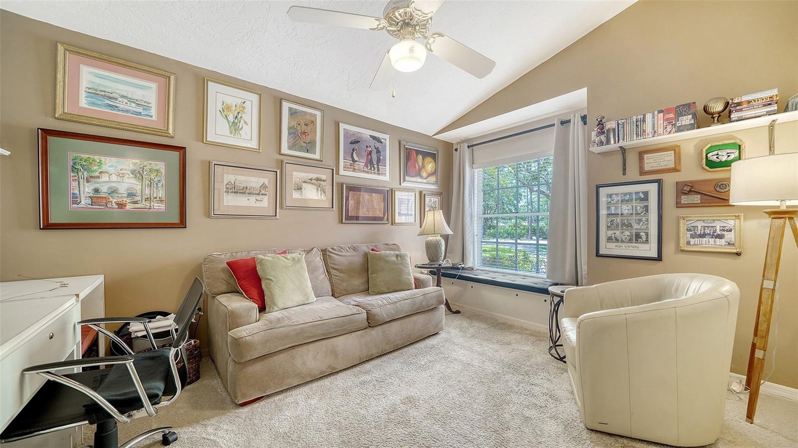 Image 17 of 41 For 3984 Lyndhurst Court