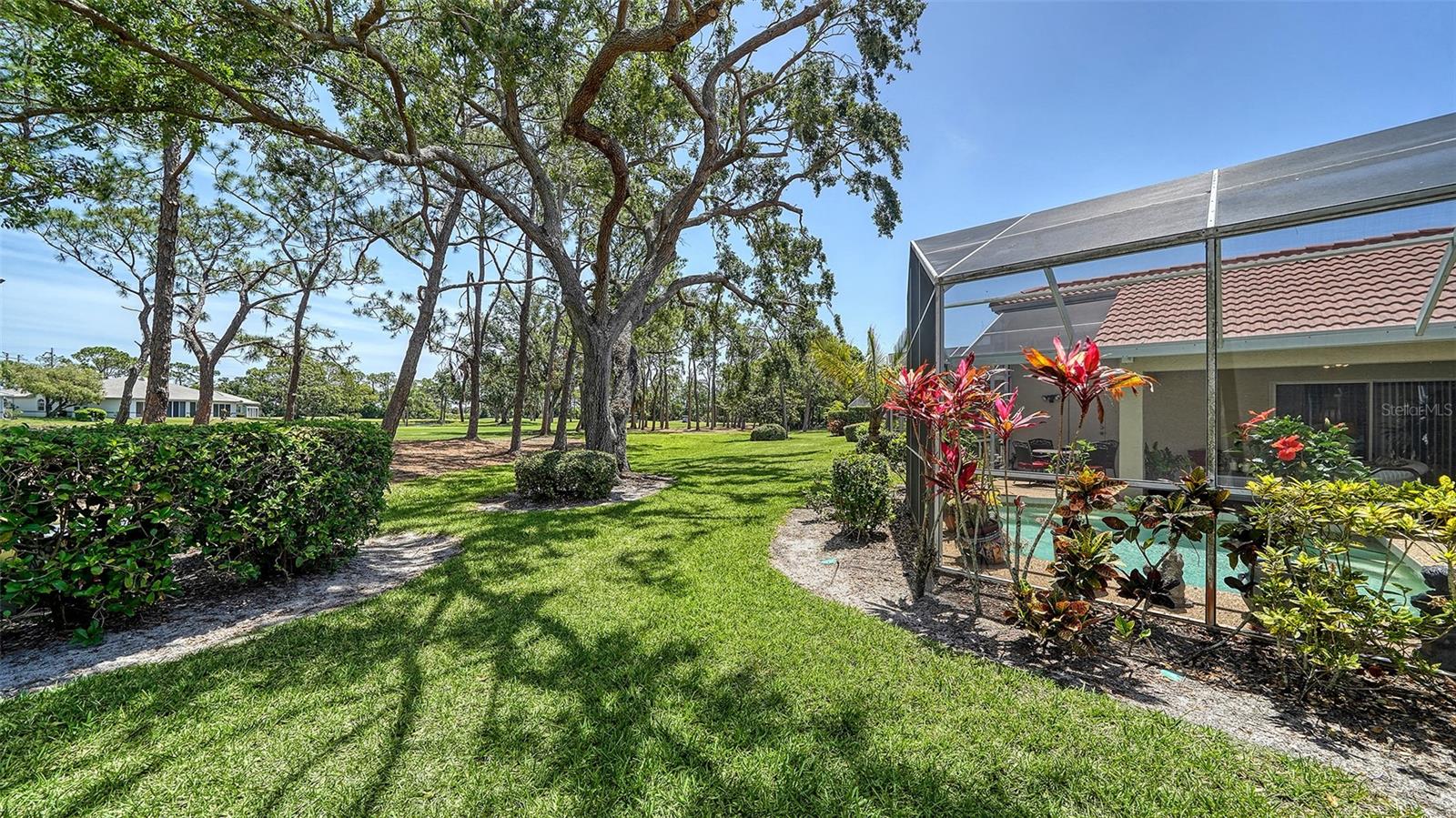 Image 19 of 41 For 3984 Lyndhurst Court