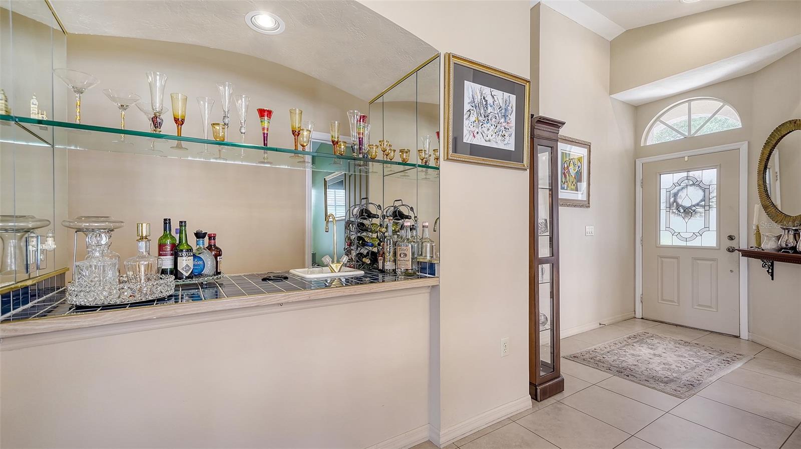 Image 20 of 41 For 3984 Lyndhurst Court
