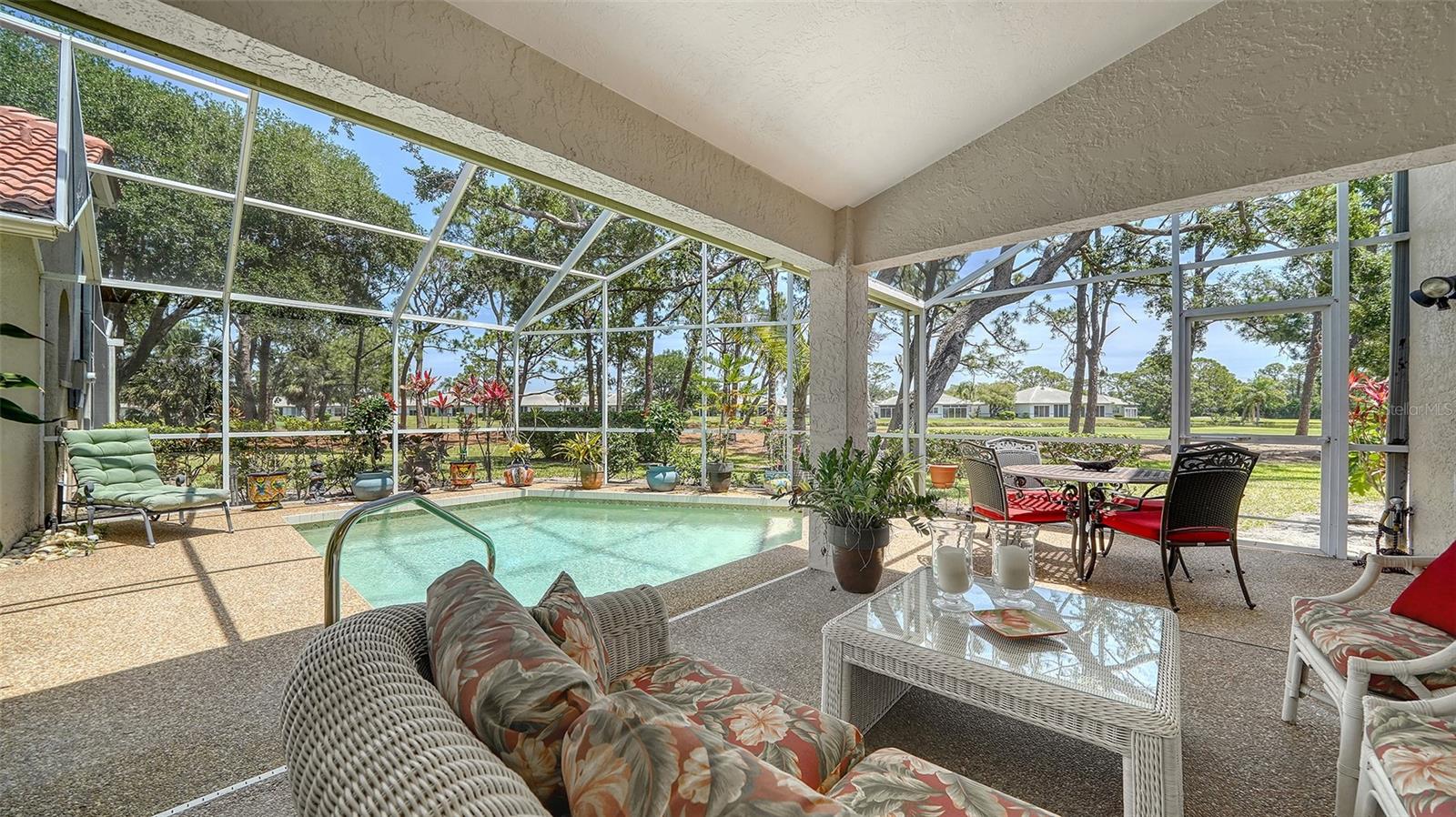 Image 3 of 41 For 3984 Lyndhurst Court