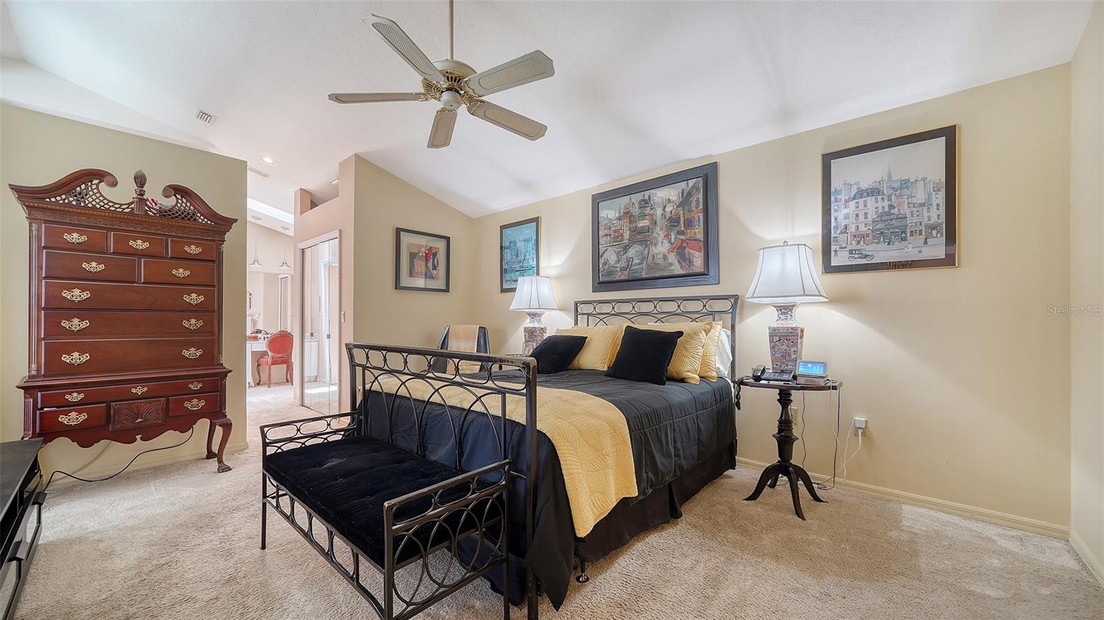 Image 9 of 41 For 3984 Lyndhurst Court