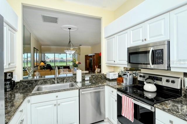 Image 7 of 48 For 9480 Forest Hills Circle