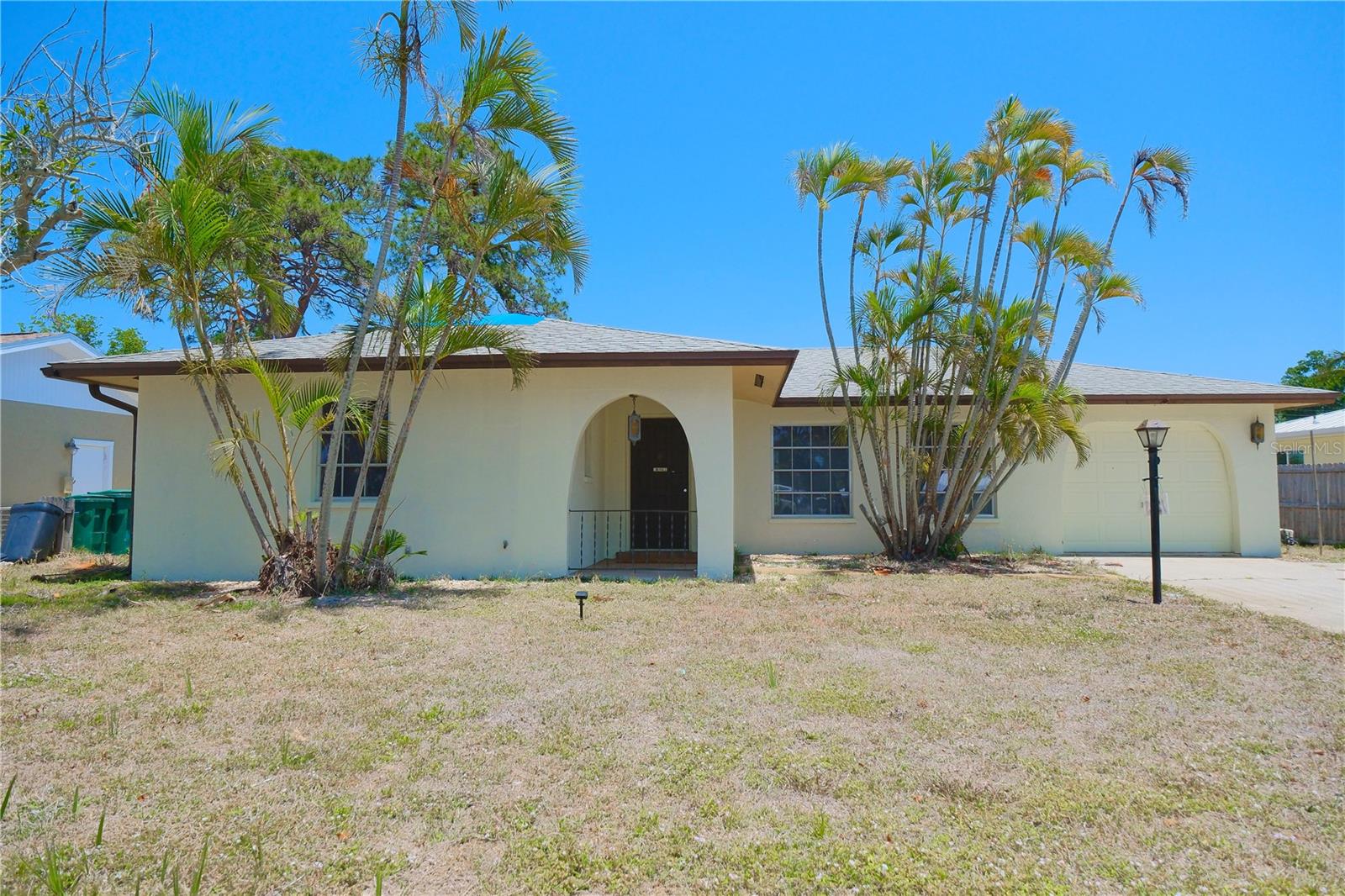 Listing photo id 0 for 1223 De Narvaez Avenue