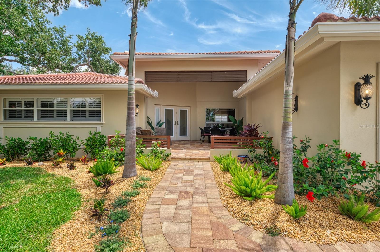 Image 10 of 97 For 1038 Contento Street