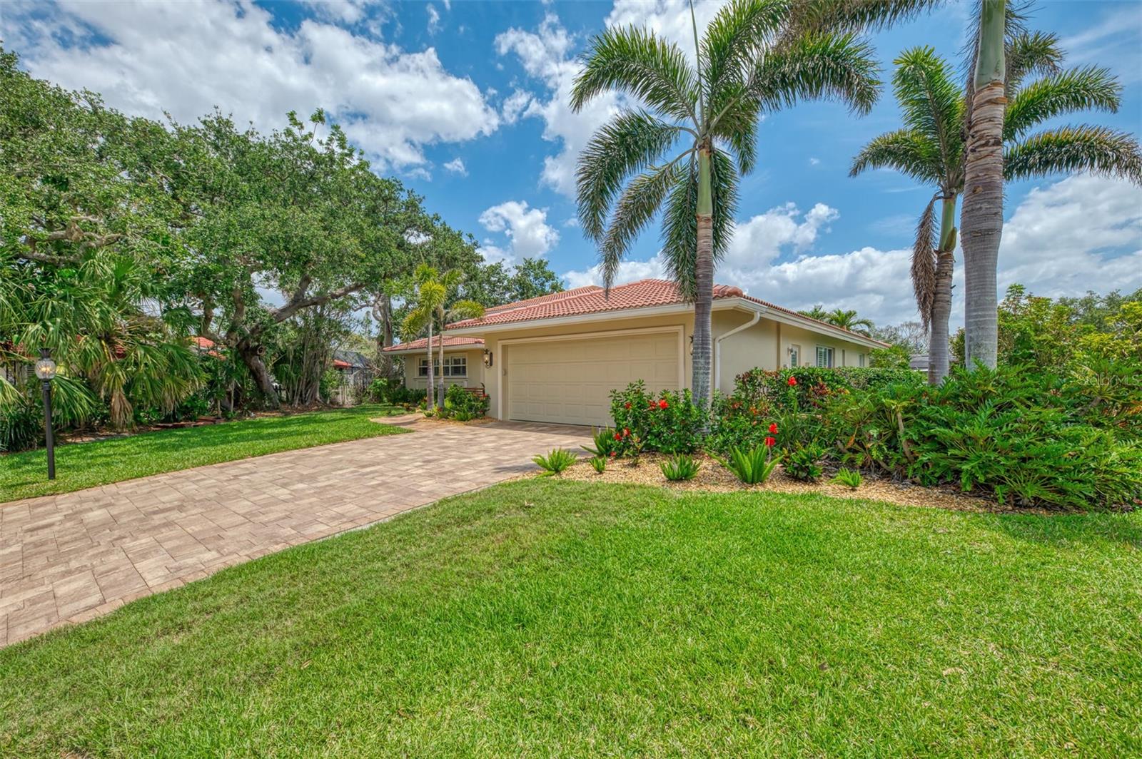 Image 7 of 97 For 1038 Contento Street