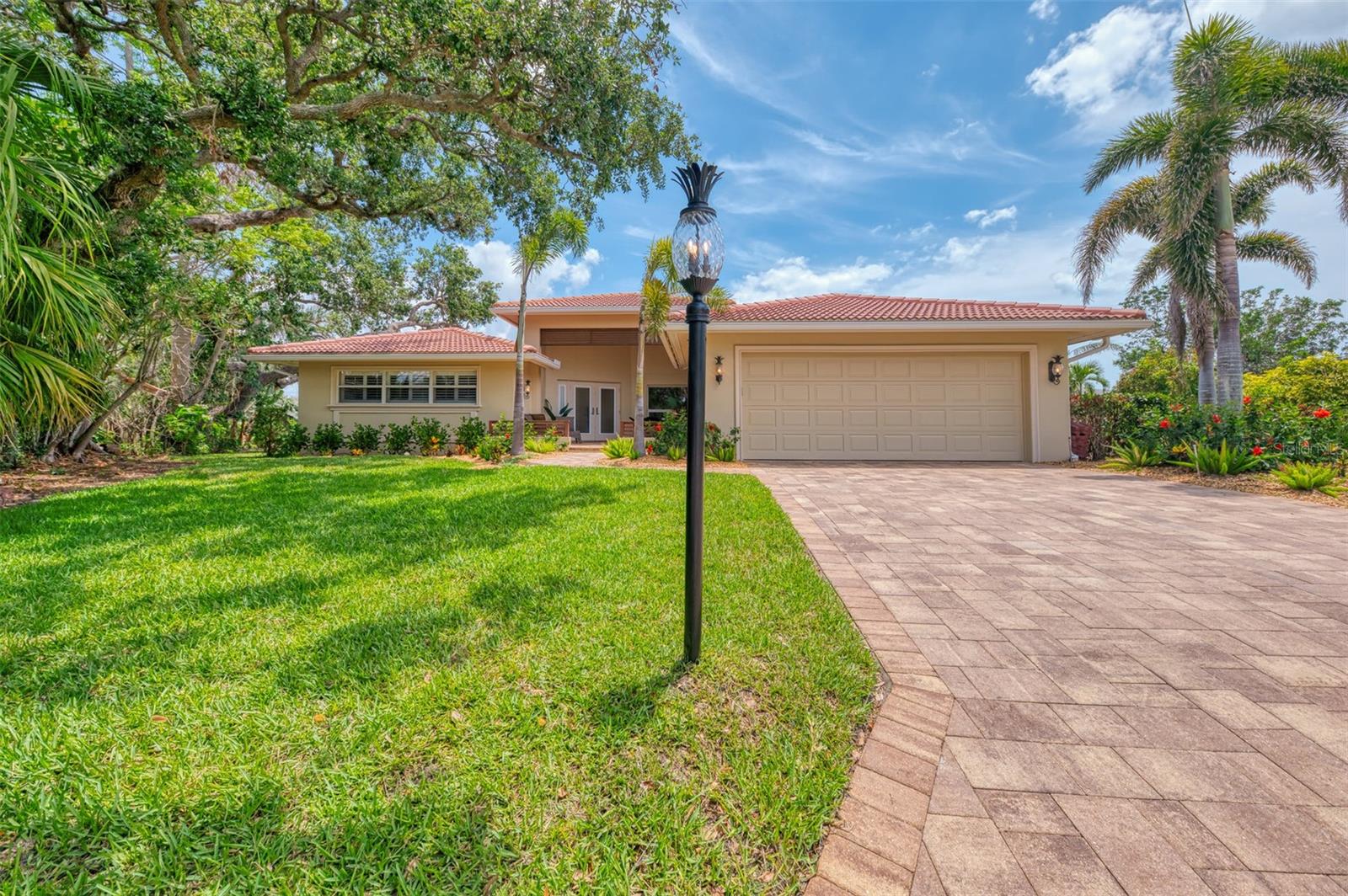 Image 8 of 97 For 1038 Contento Street