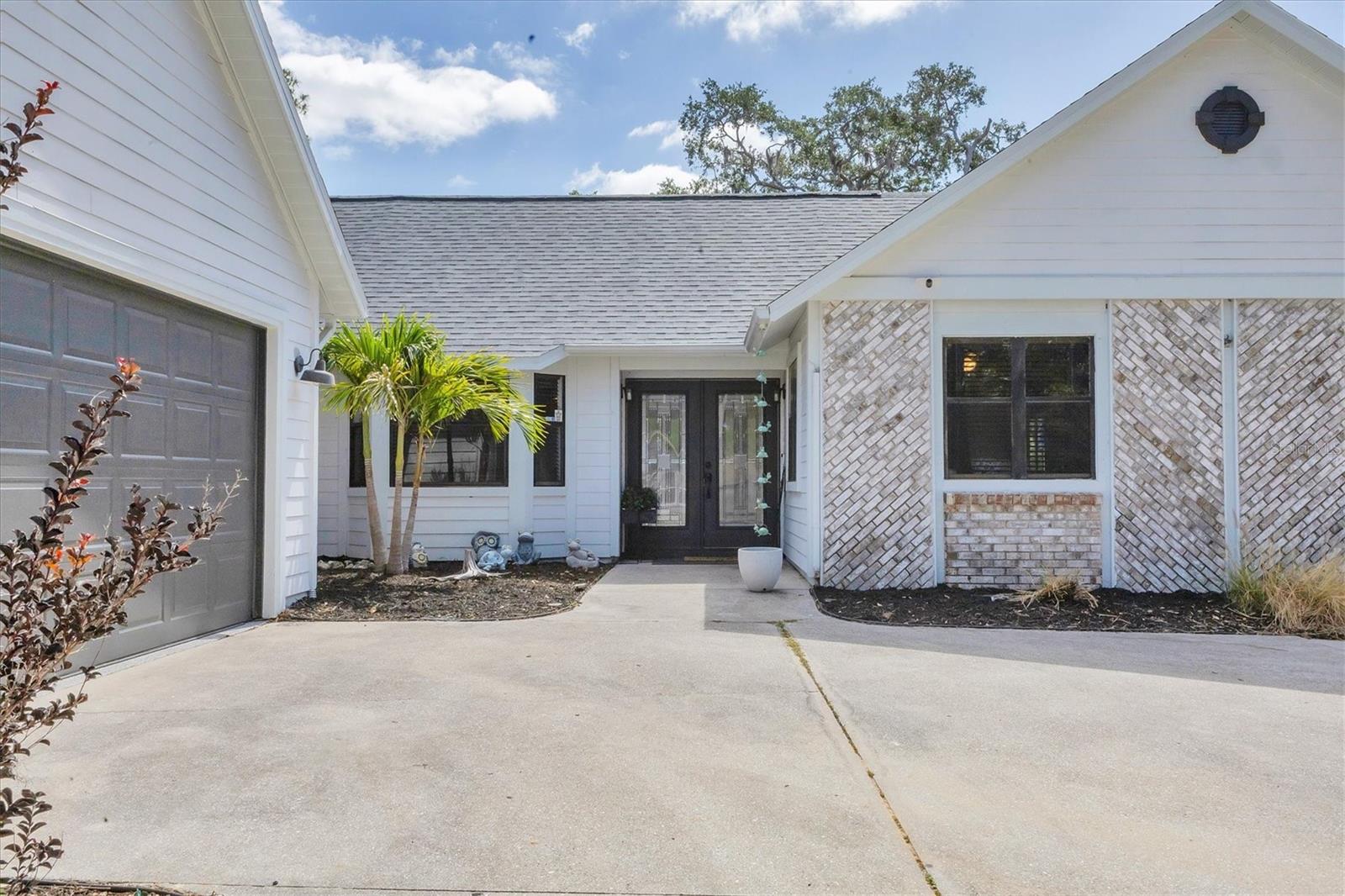 Details for 2049 Leewynn Drive, SARASOTA, FL 34240