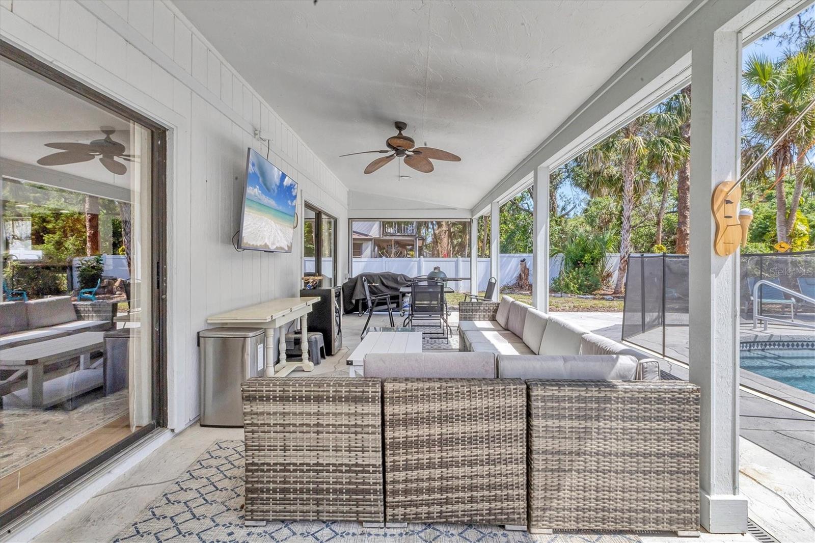 Image 22 of 30 For 2049 Leewynn Drive