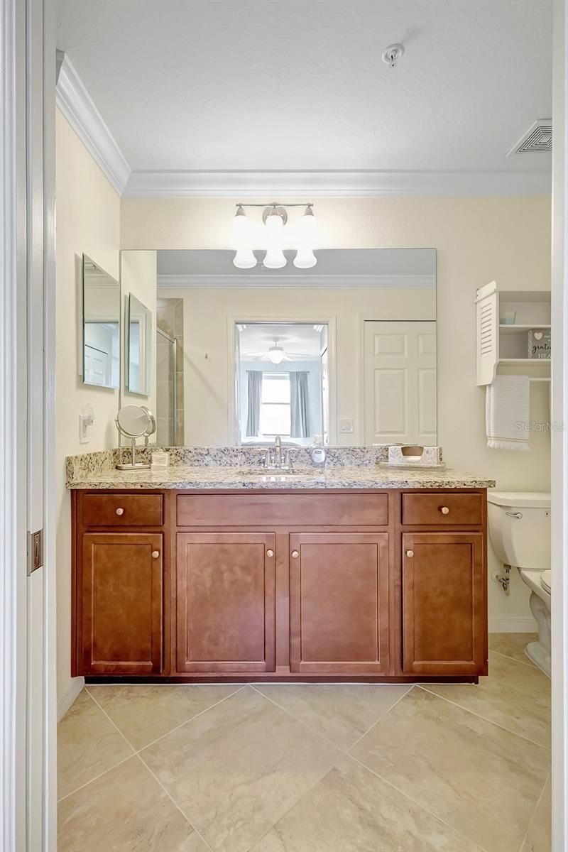 Image 35 of 49 For 17118 Vardon Terrace 304